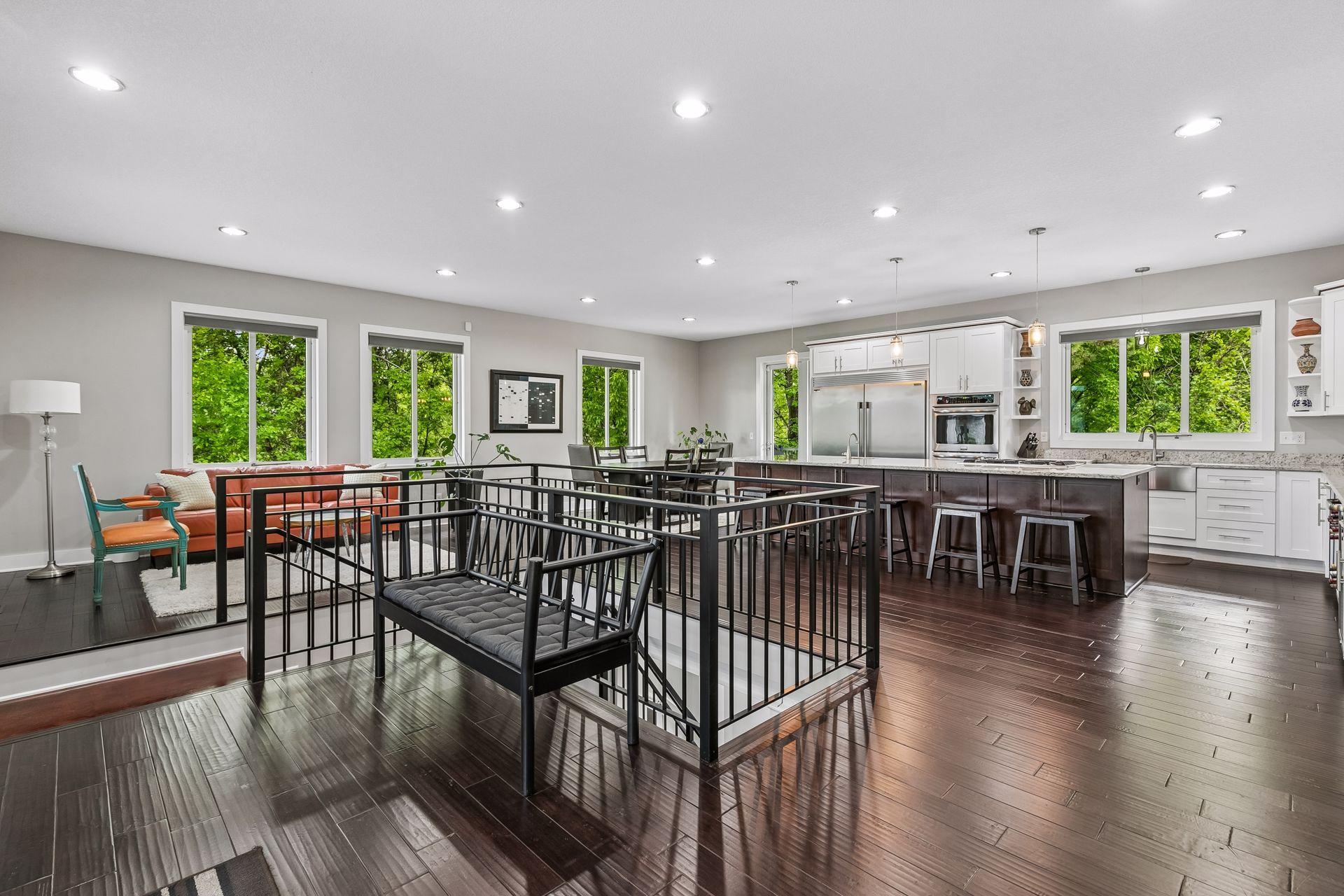 2900 Skyline Drive Property Photo 4