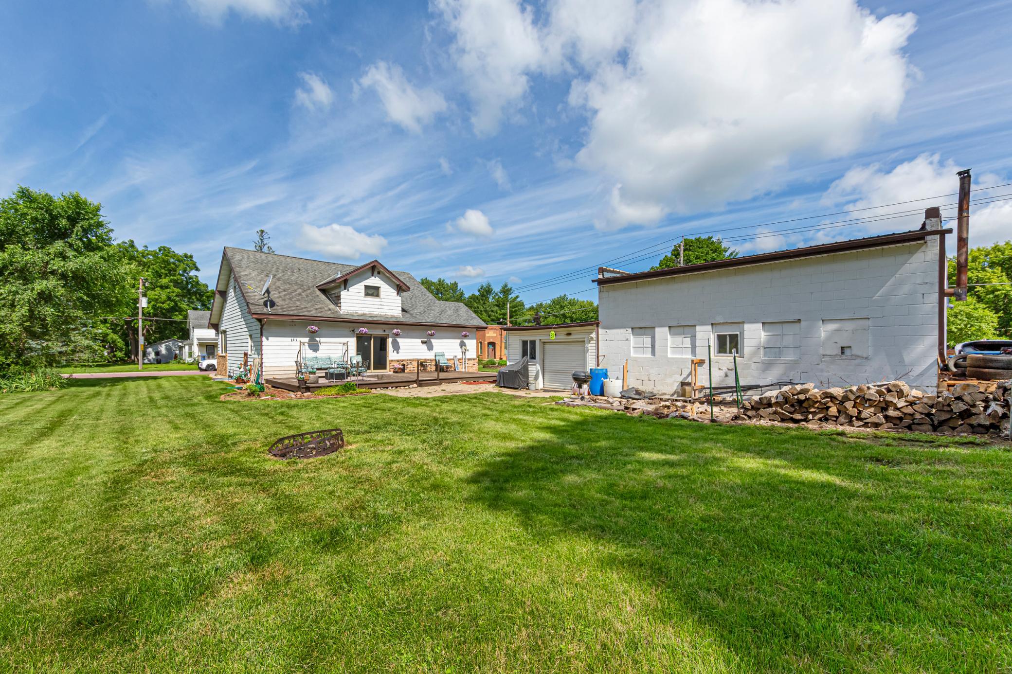 240 Rice Street N Property Photo 33