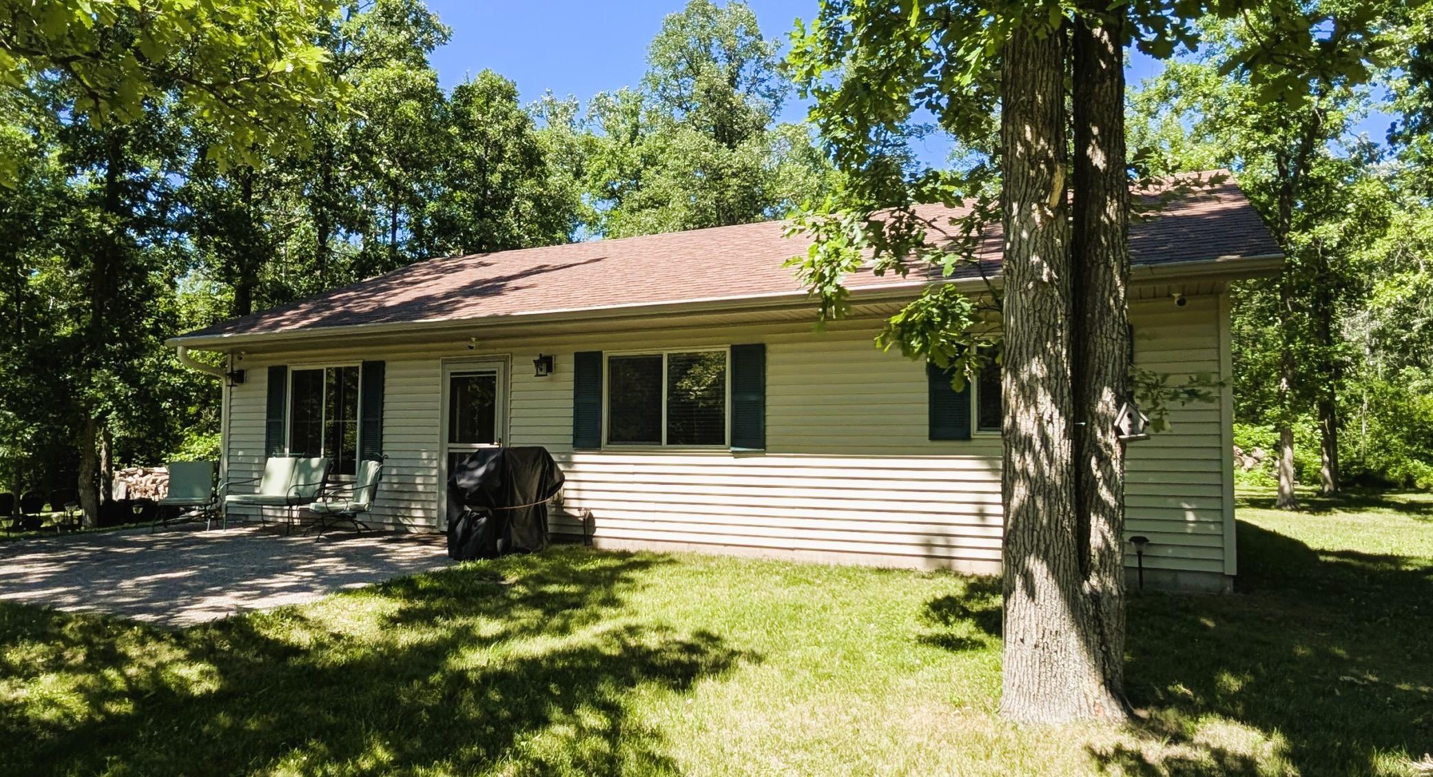 42683 County 3 Property Photo 2