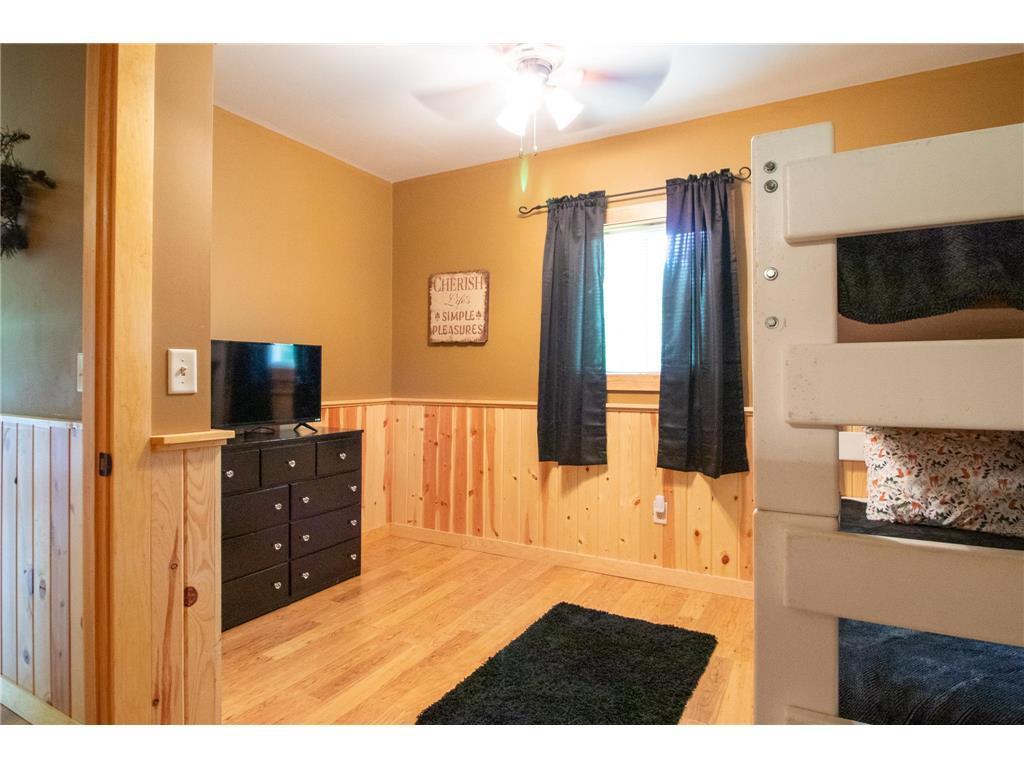 42683 County 3 Property Photo 24