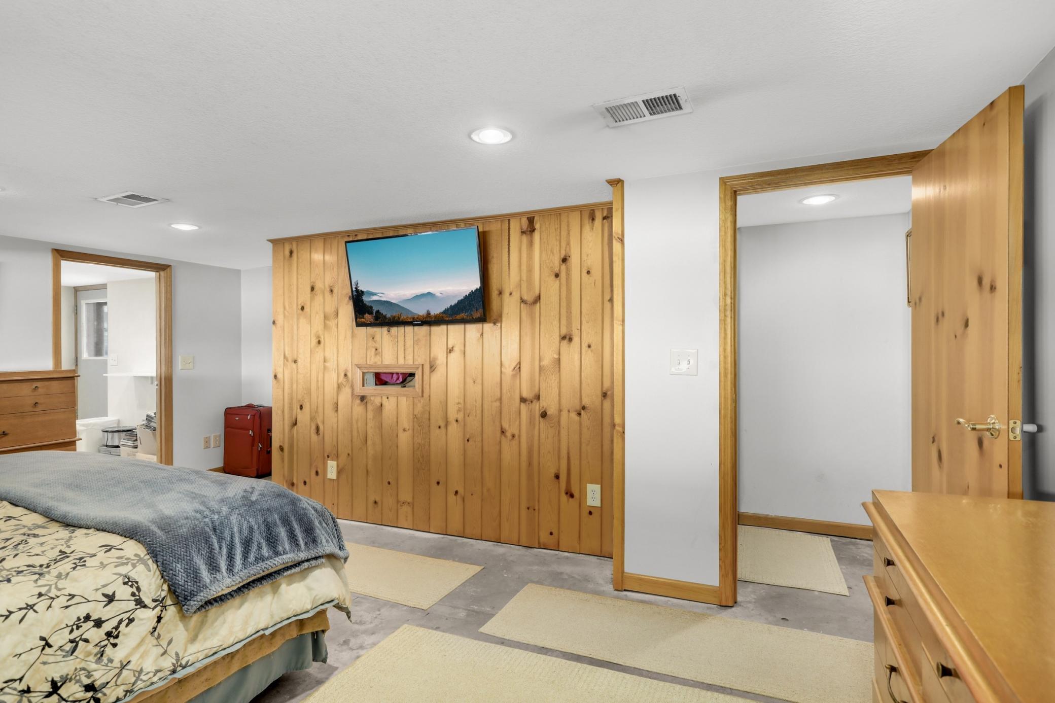 6240 Red Oak Road Property Photo 15