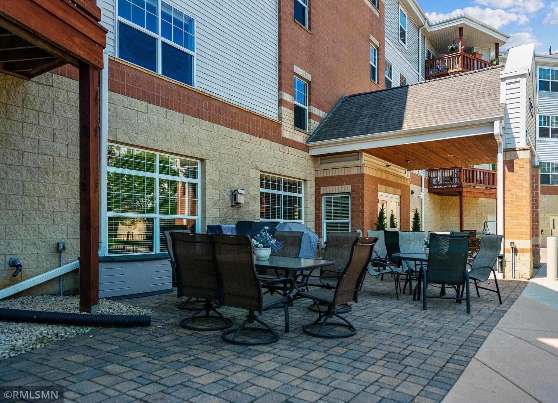1355 Phalen Boulevard 206