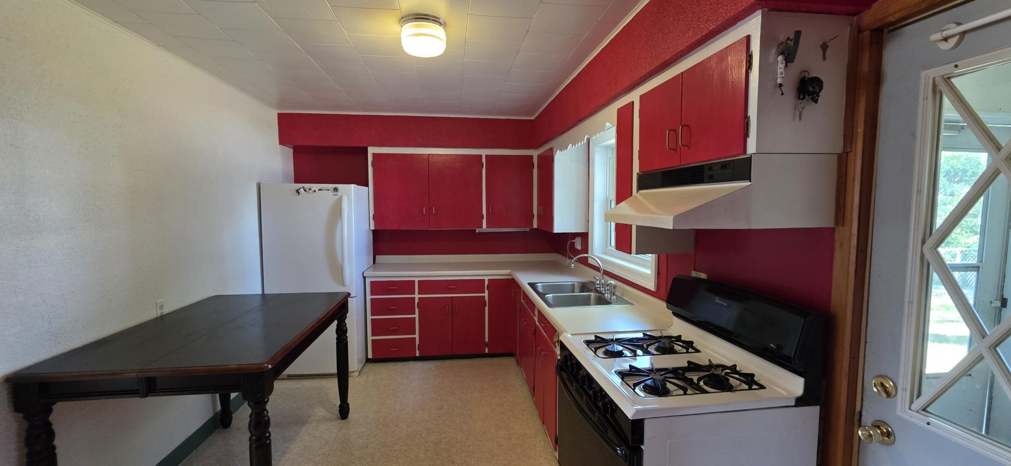 416 Franklin Avenue Property Photo 9