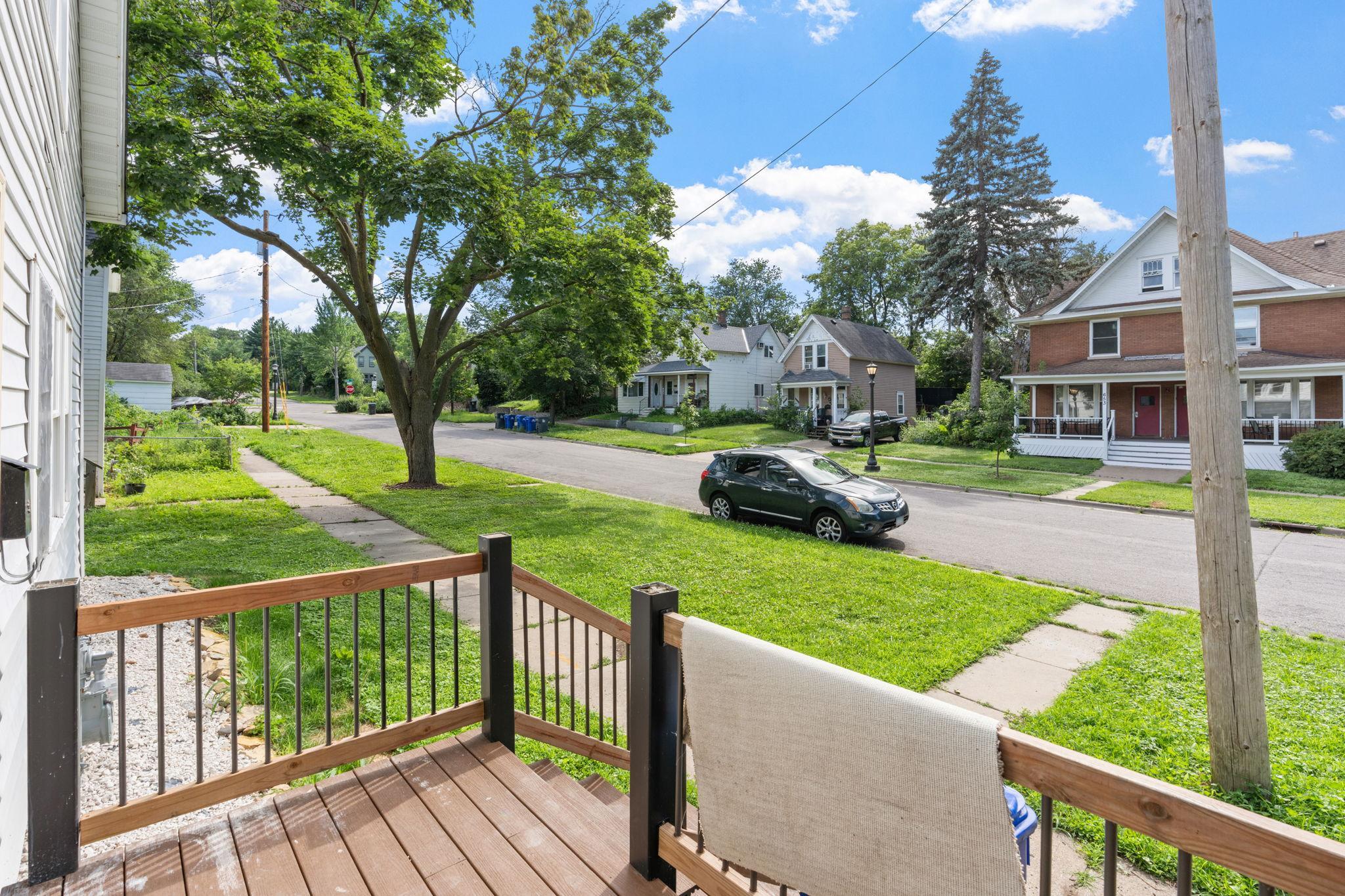 654 Winslow Avenue Property Photo 3