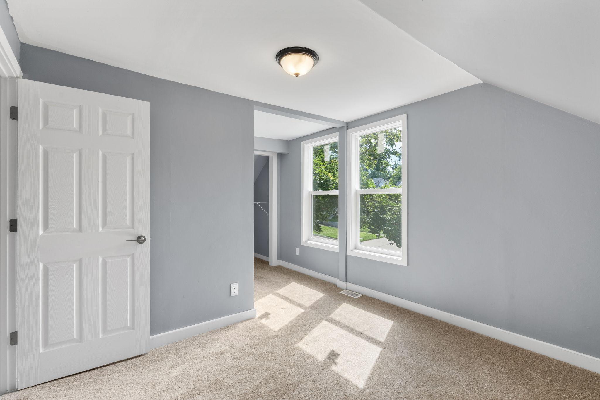 654 Winslow Avenue Property Photo 21