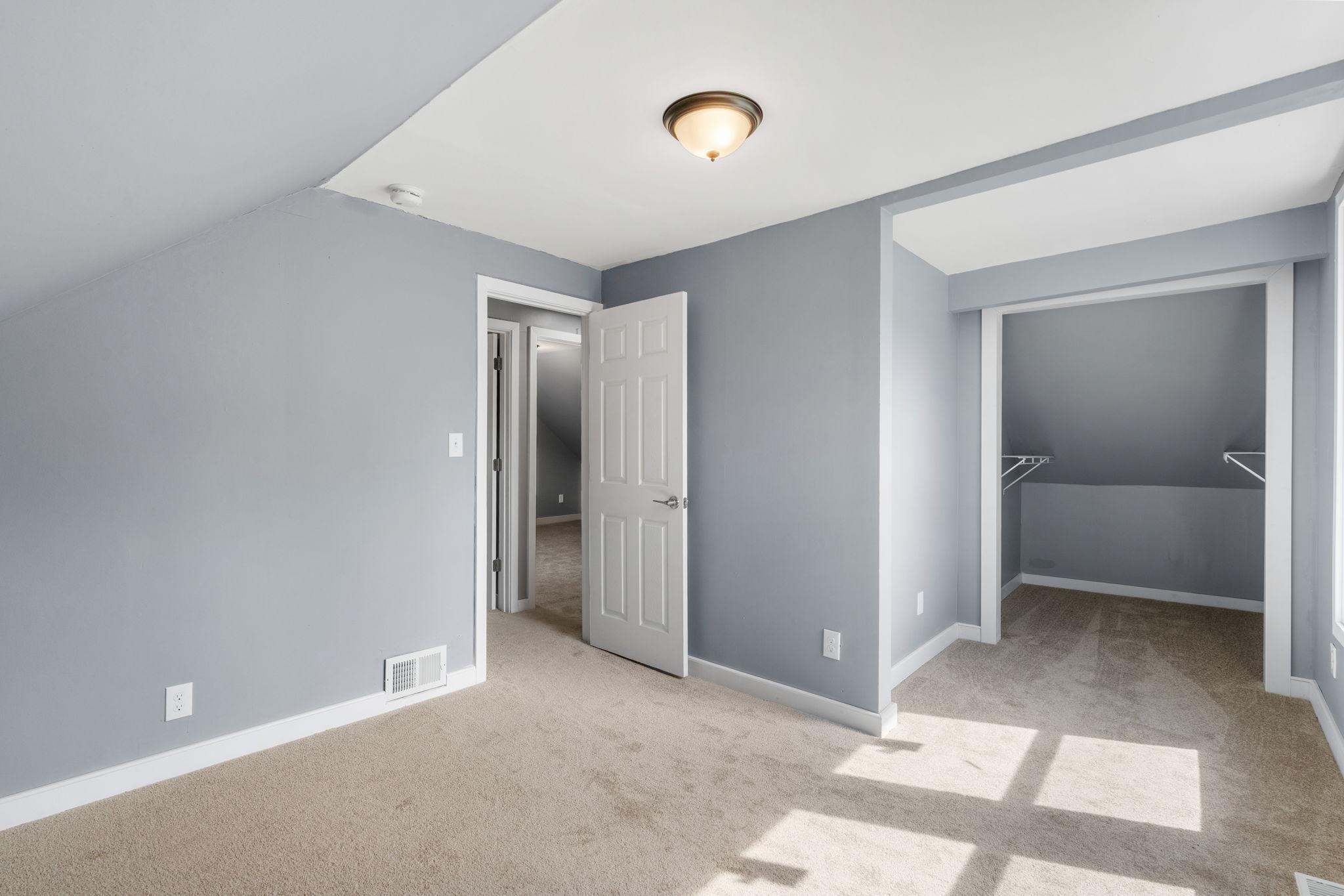 654 Winslow Avenue Property Photo 22