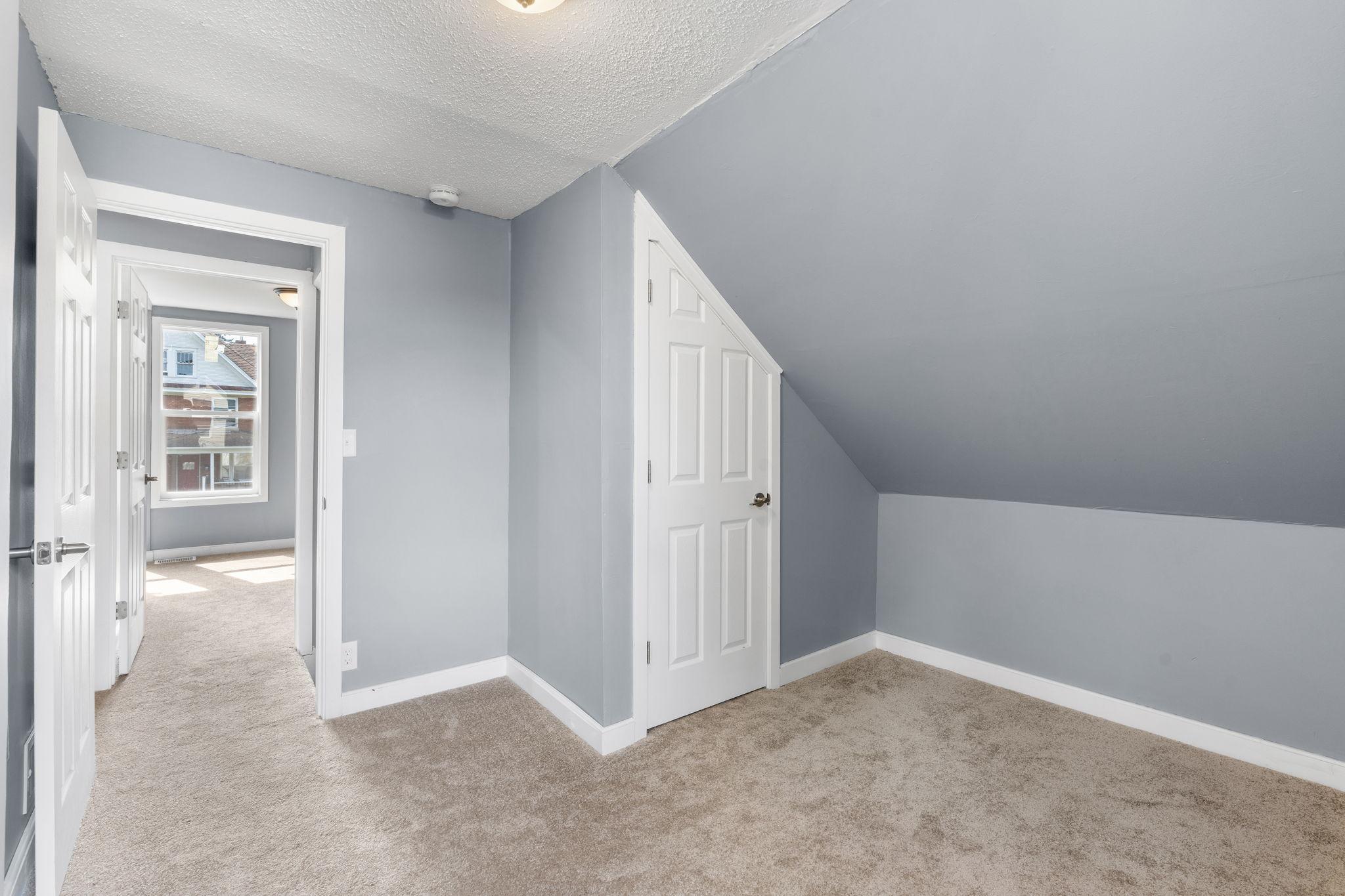 654 Winslow Avenue Property Photo 25