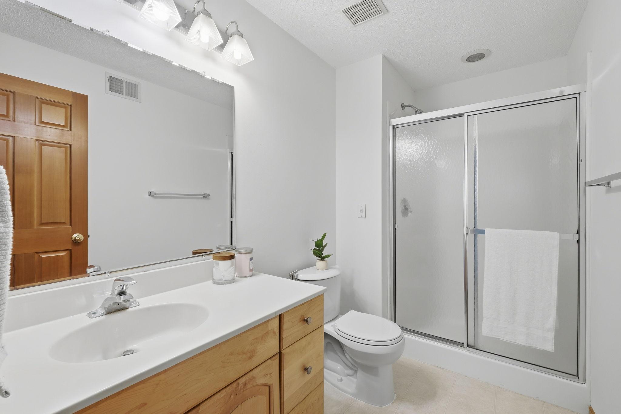 5546 Malibu Drive Property Photo 26