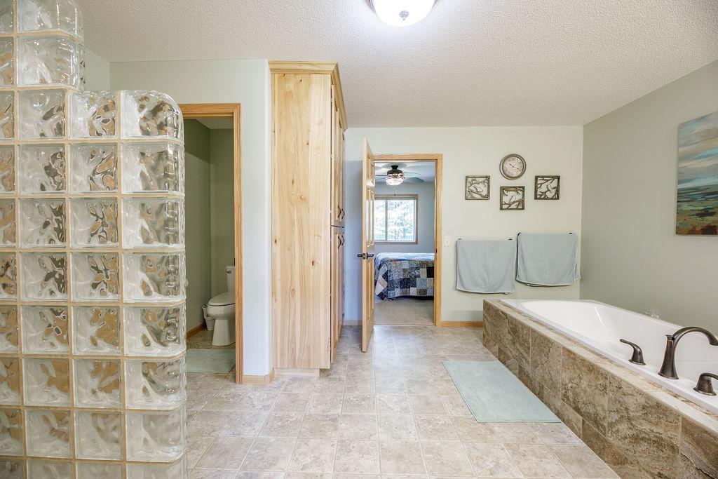 3807 N Eagle Road Property Photo 29