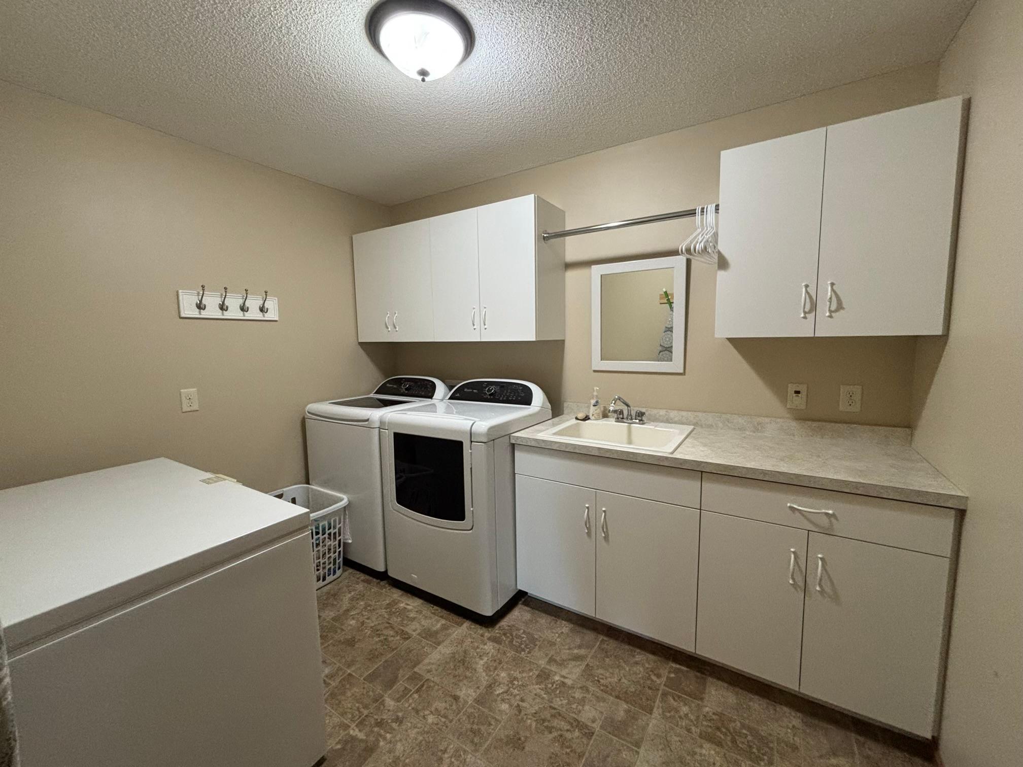 3807 N Eagle Road Property Photo 32