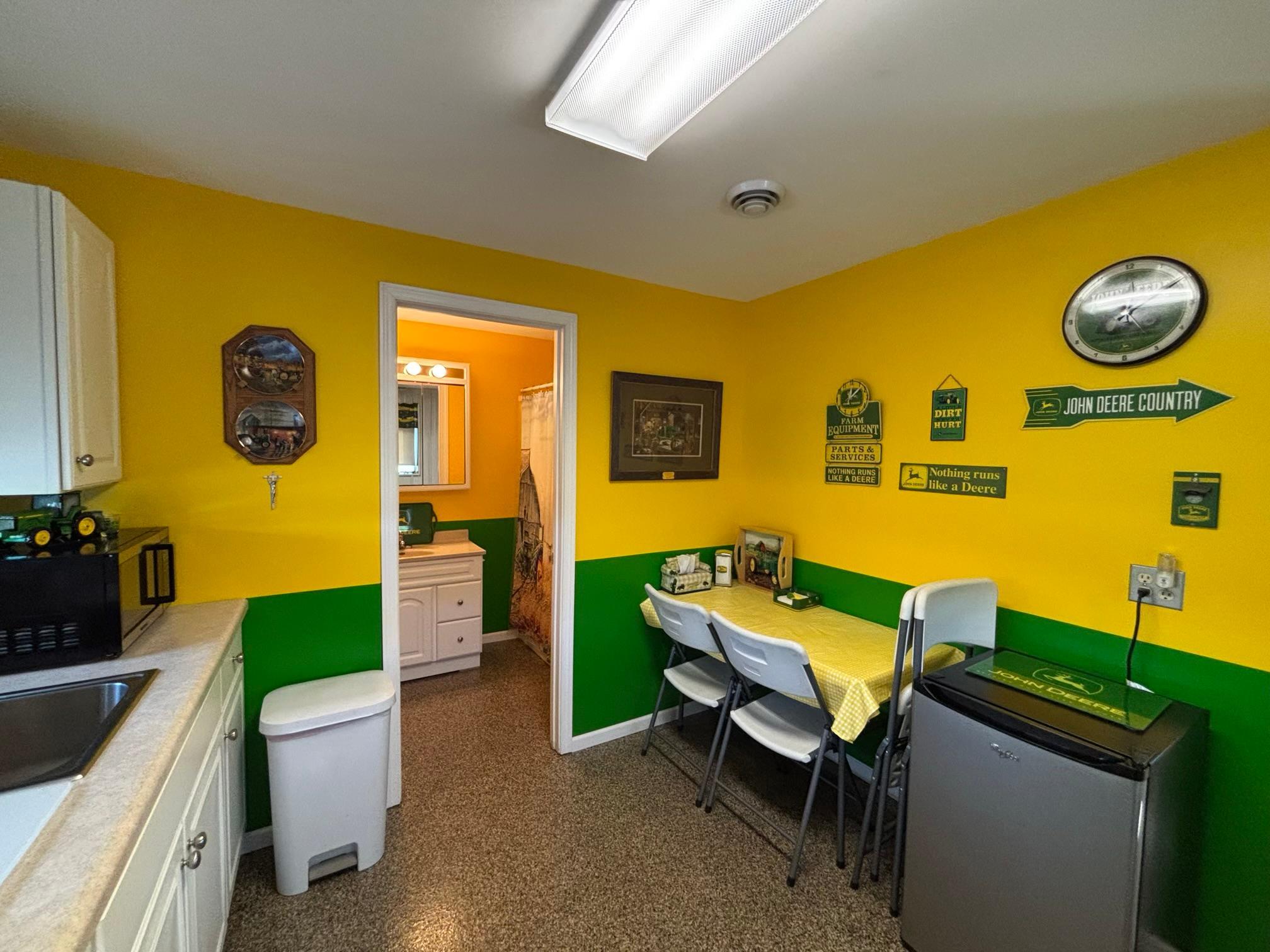 3807 N Eagle Road Property Photo 47