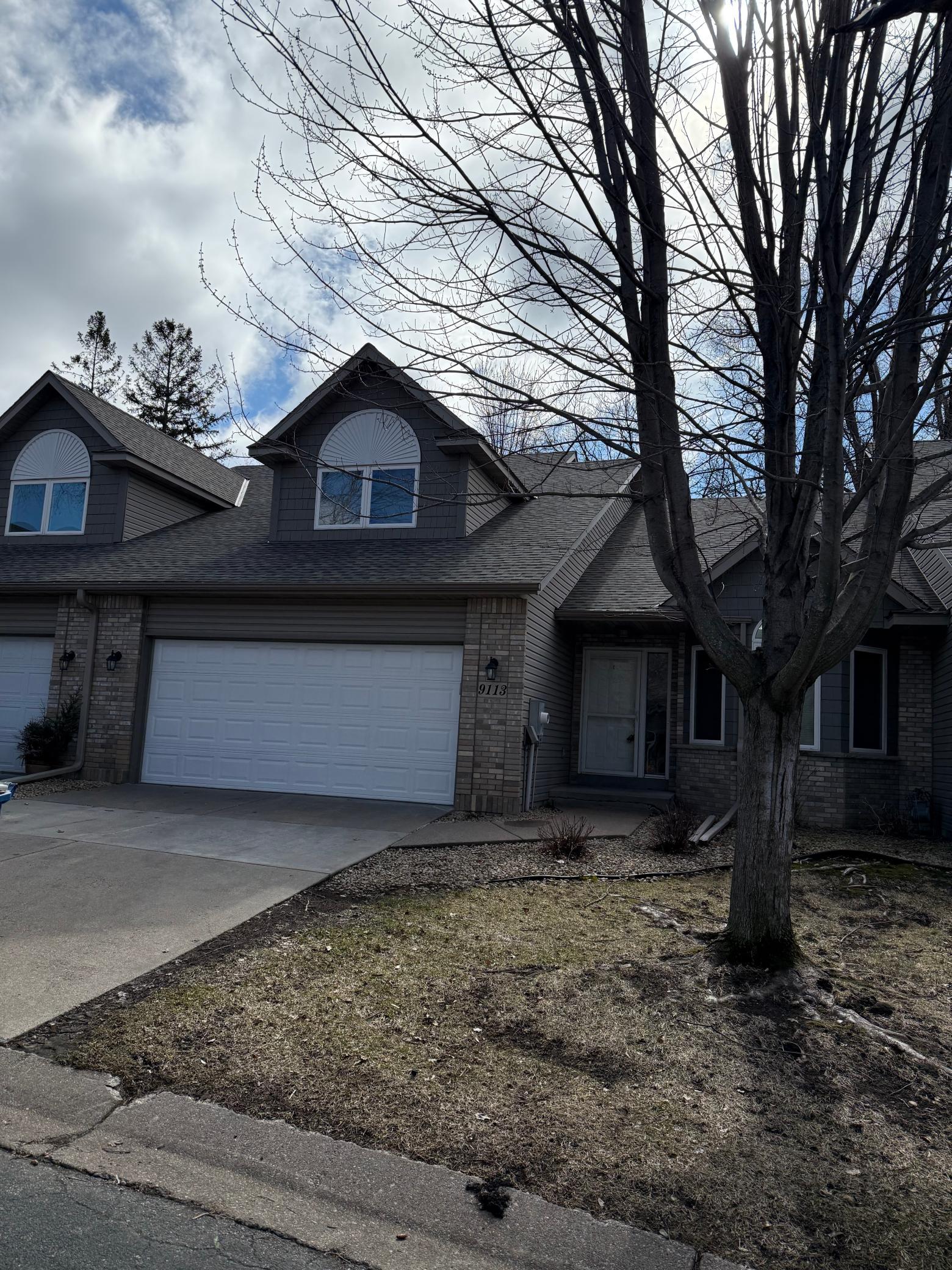 9113 Medley Circle Property Photo 1