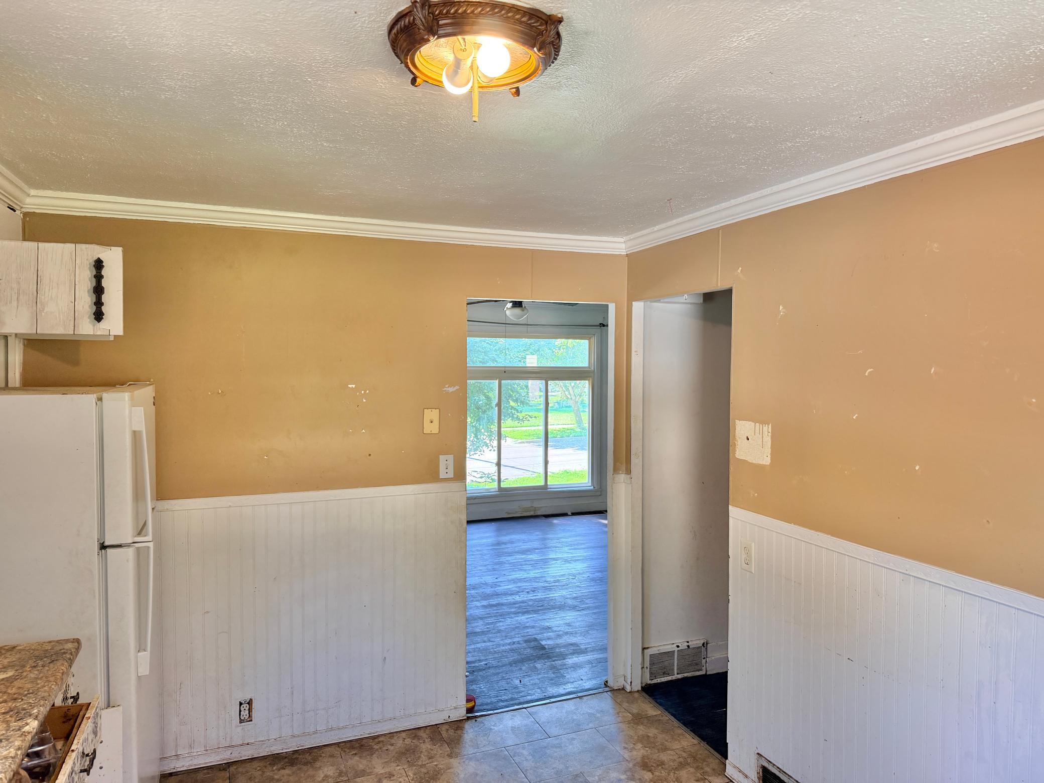 1205 James Avenue Property Photo 8