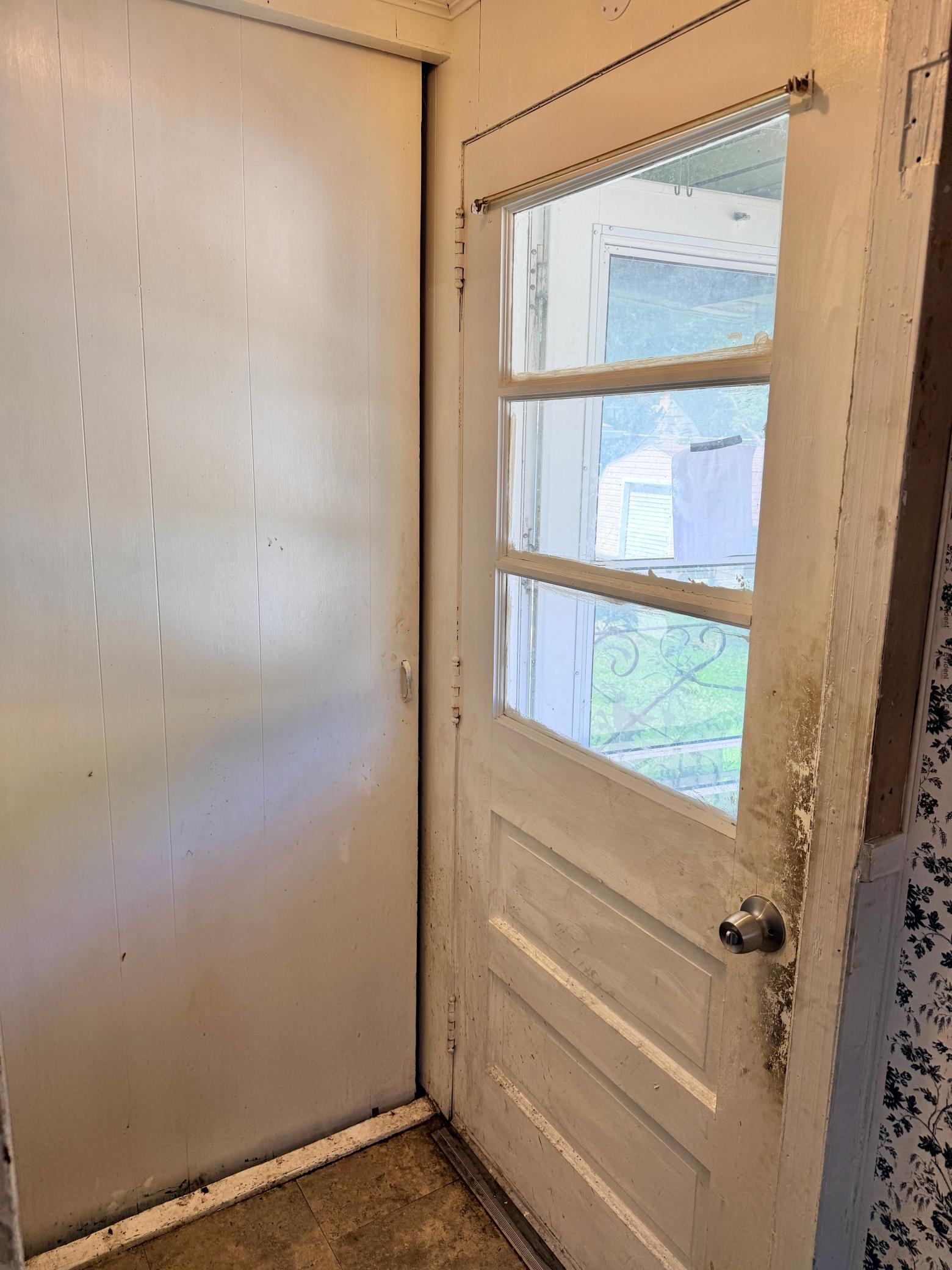 1205 James Avenue Property Photo 9