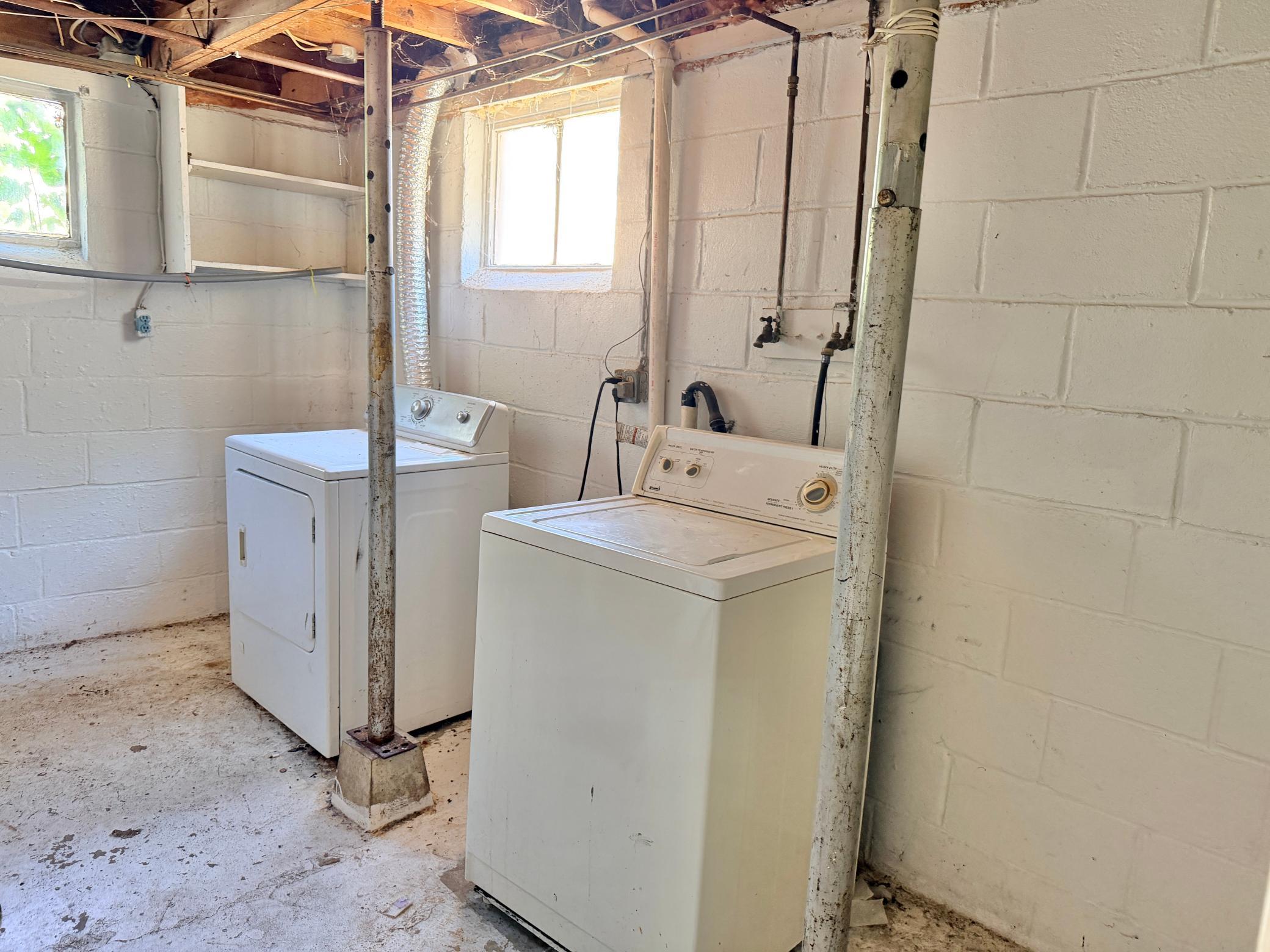 1205 James Avenue Property Photo 40