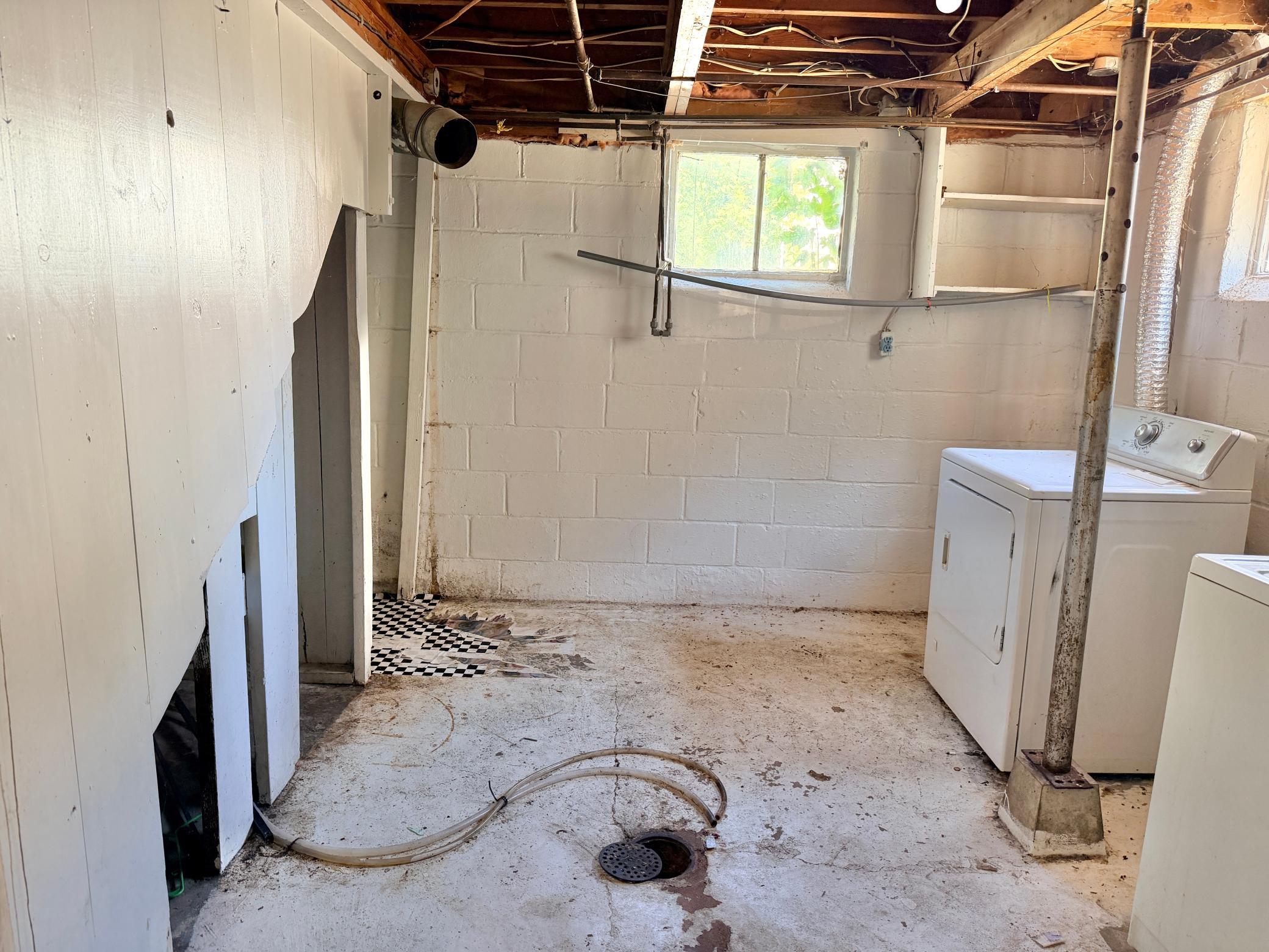 1205 James Avenue Property Photo 41