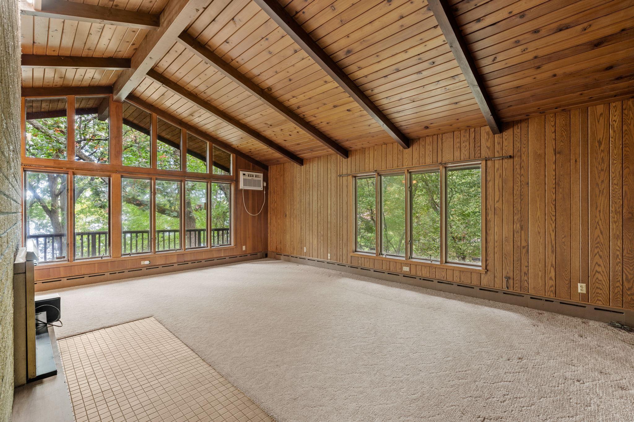 8274 Hidden Bay Trail N Property Photo 10