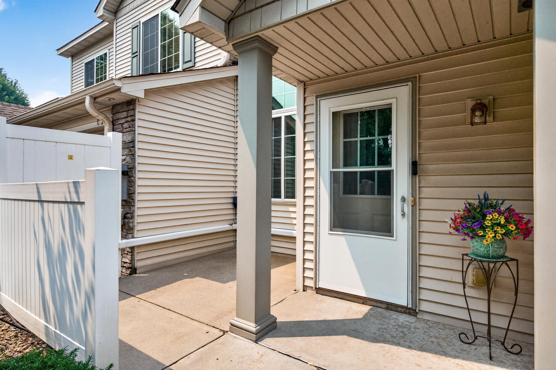 375 Arrowhead Drive Property Photo 3