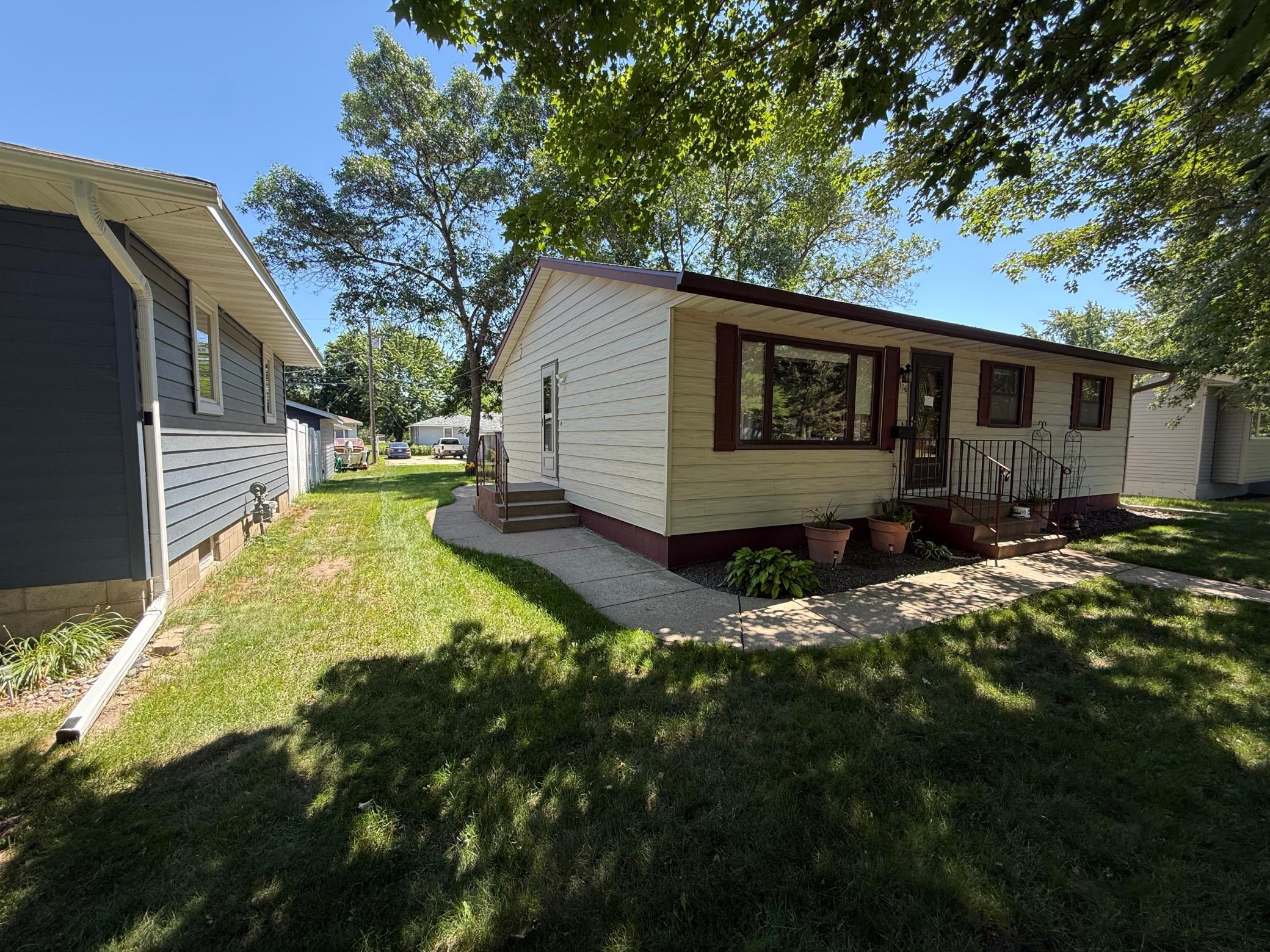 1116 14th Avenue Se Property Photo 4