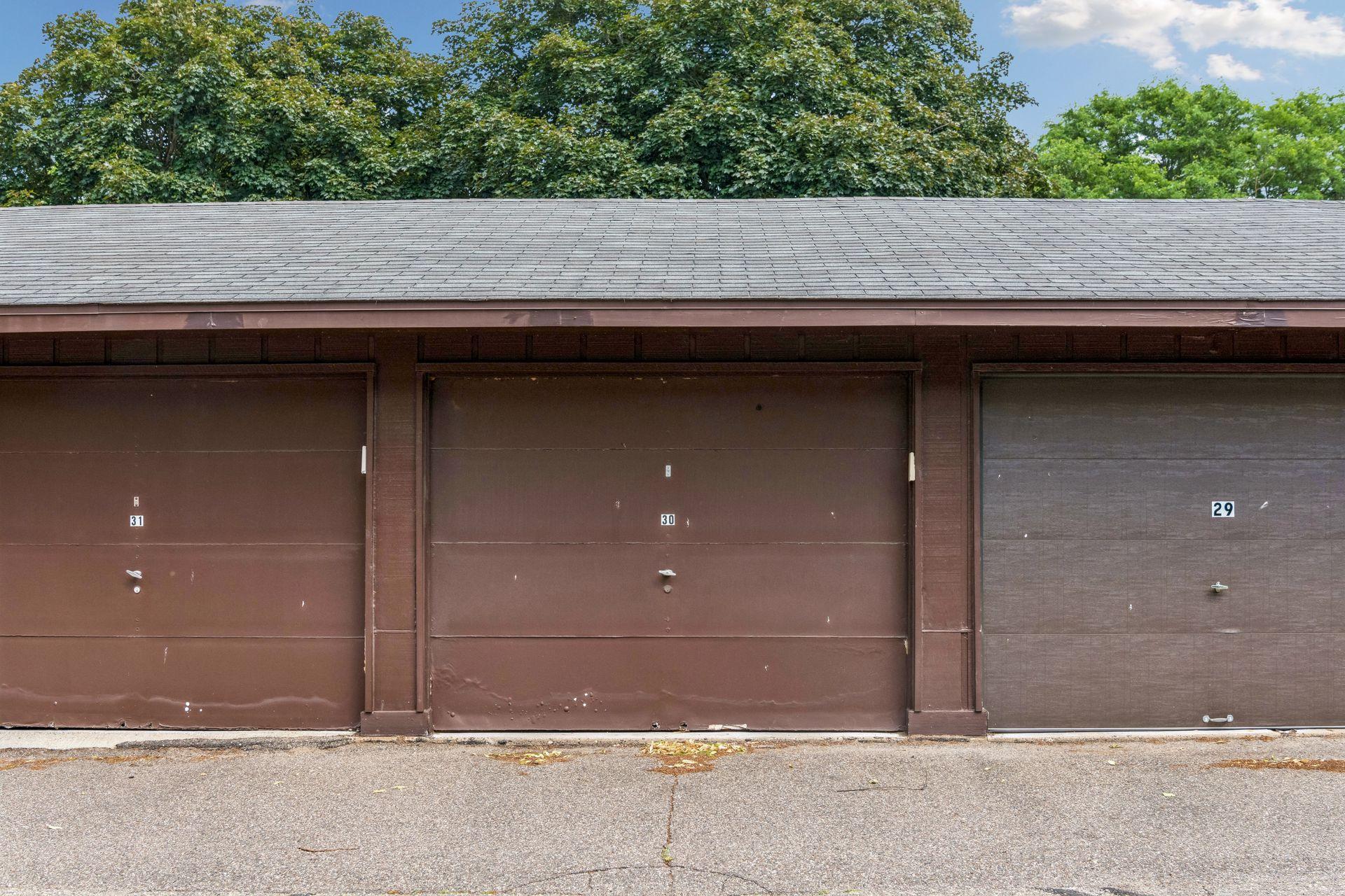 2381 Unity Avenue N Property Photo 12