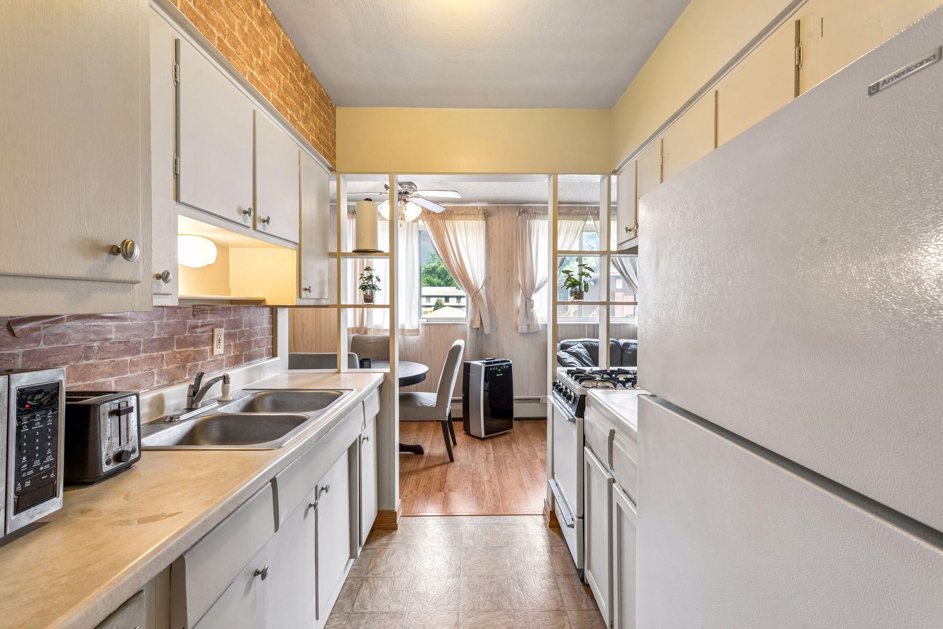 2381 Unity Avenue N Property Photo 17