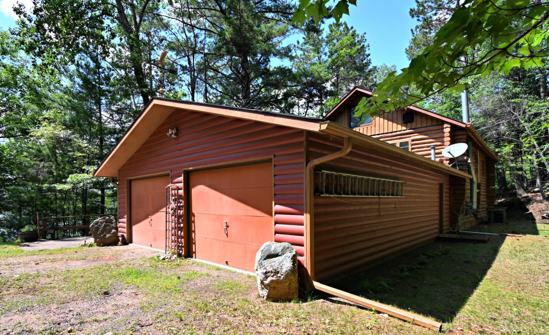 65720 E Pinecrest Road Property Photo 3