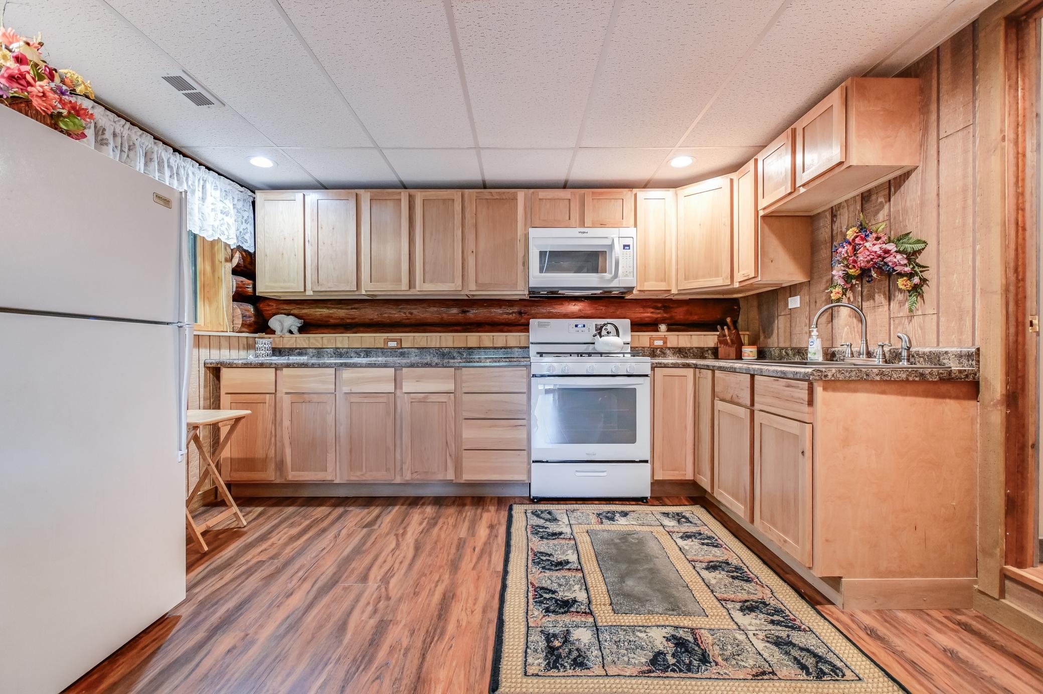 65720 E Pinecrest Road Property Photo 8