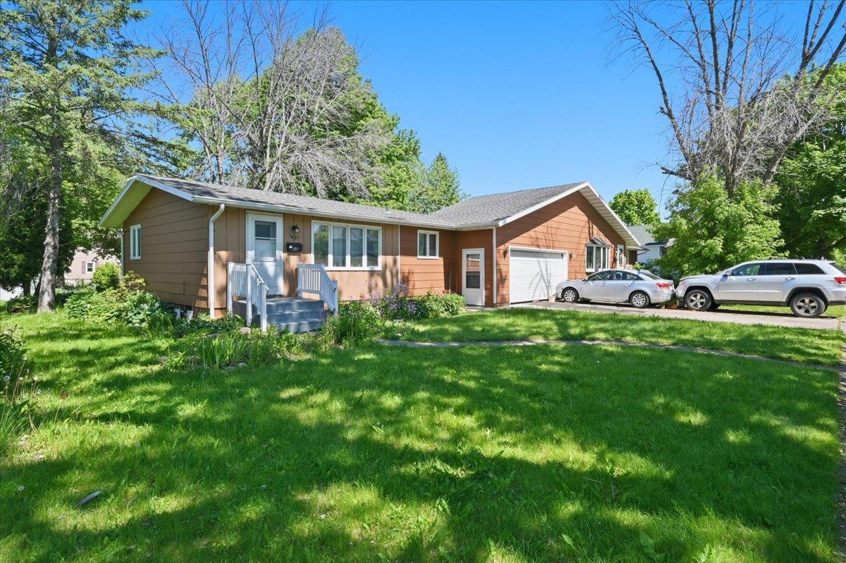 1421 & 1425 E 5th Street Property Photo 5