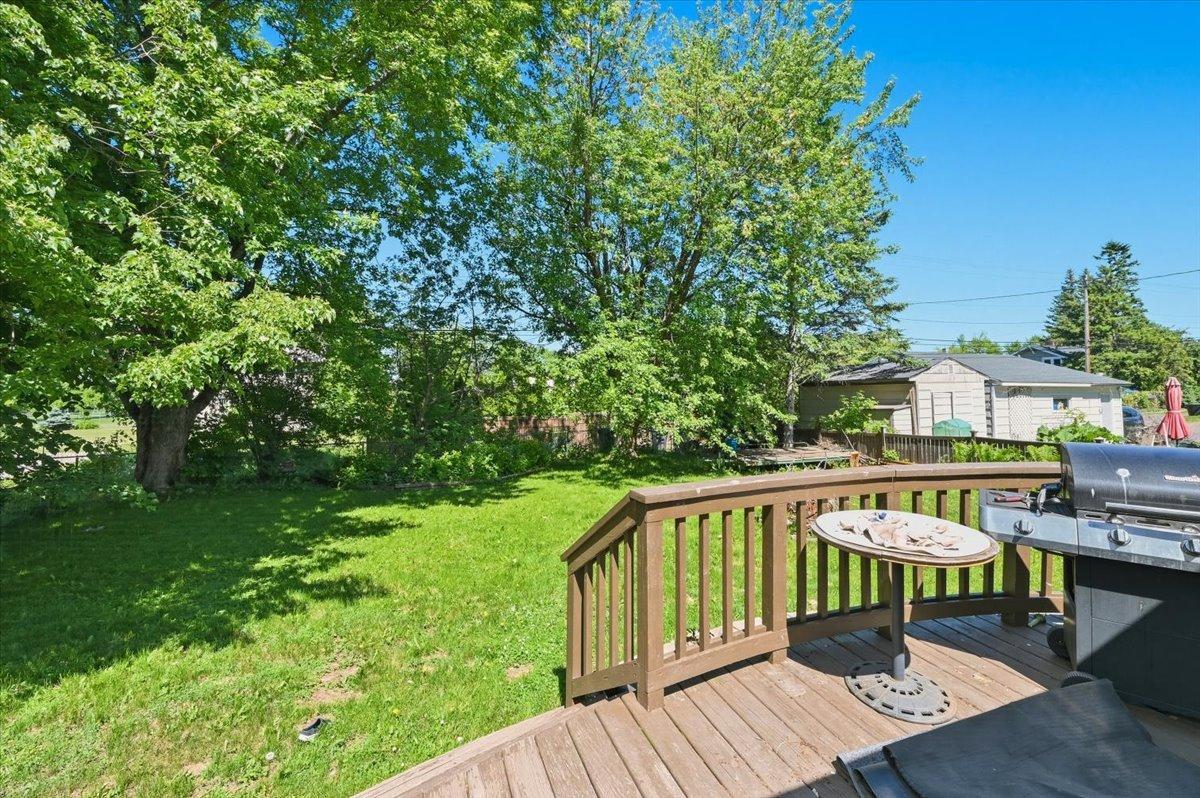 1421 & 1425 E 5th Street Property Photo 11