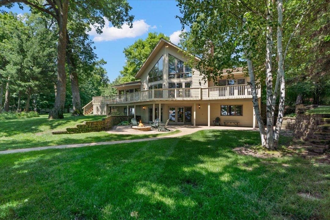 8882 Interlachen Road Property Photo 2
