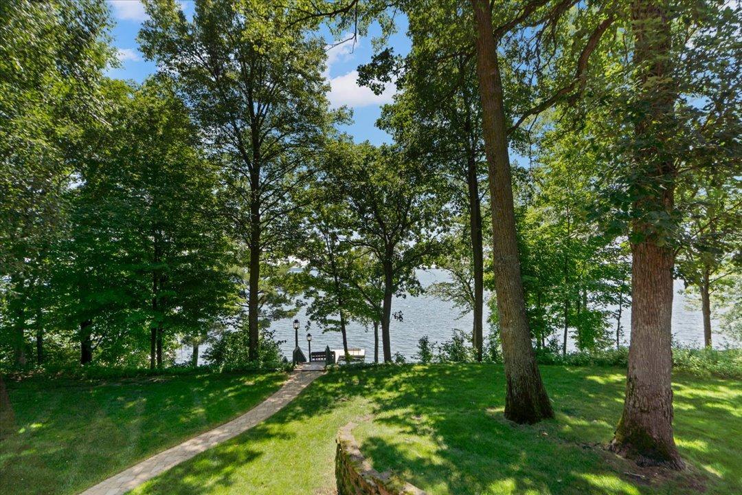 8882 Interlachen Road Property Photo 8