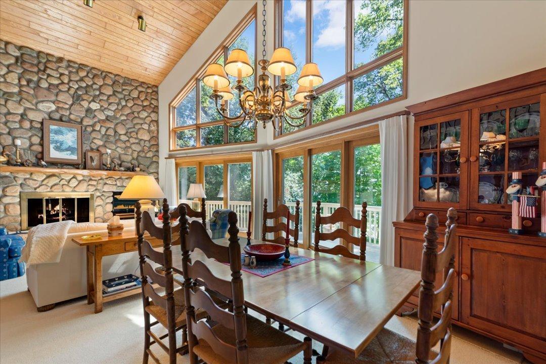 8882 Interlachen Road Property Photo 10