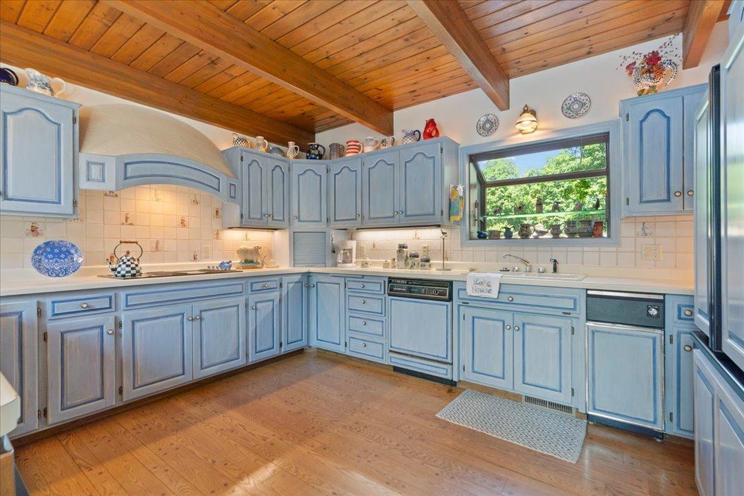 8882 Interlachen Road Property Photo 16