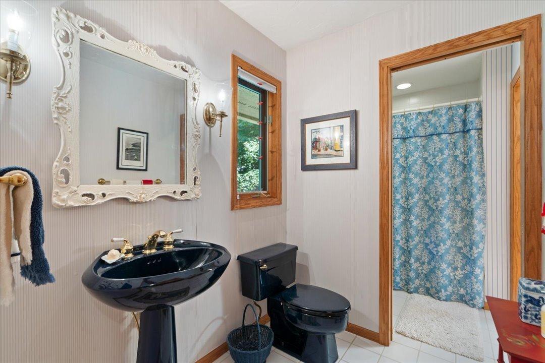 8882 Interlachen Road Property Photo 28