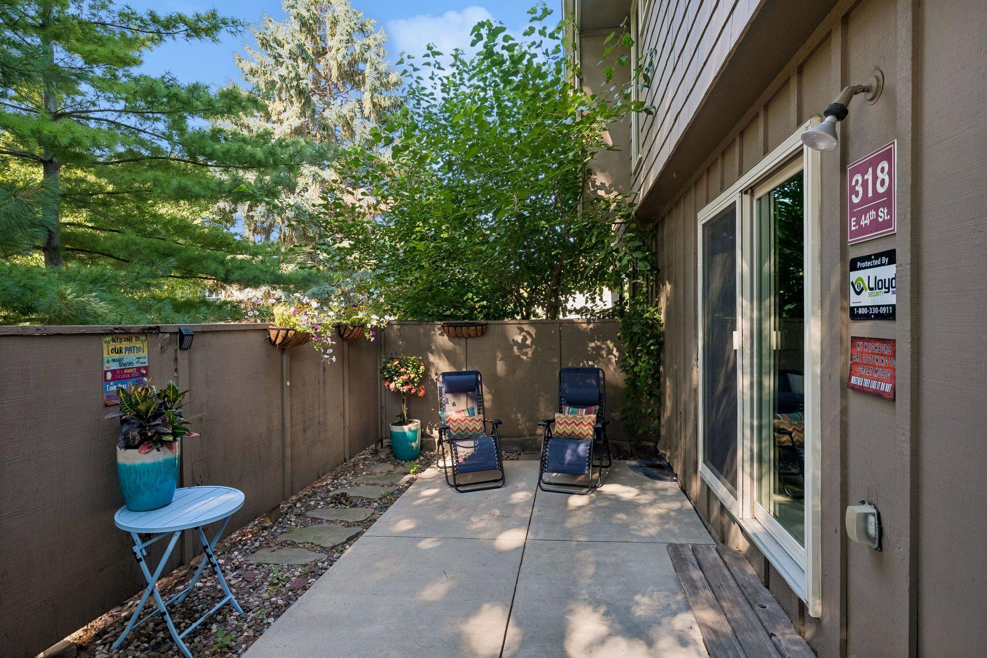 318 E 44th Street Property Photo 10