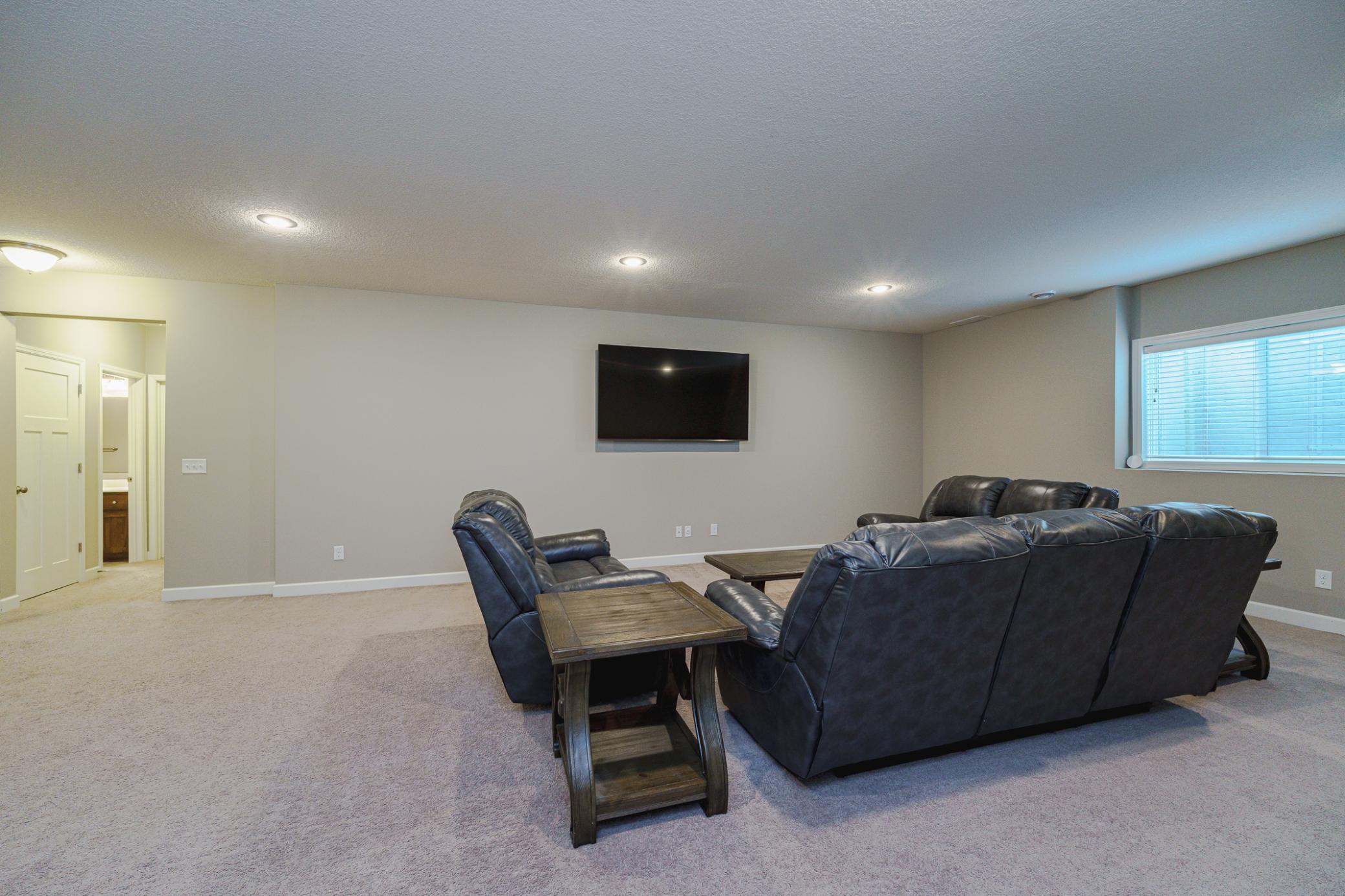 15224 Valley View Drive Property Photo 39