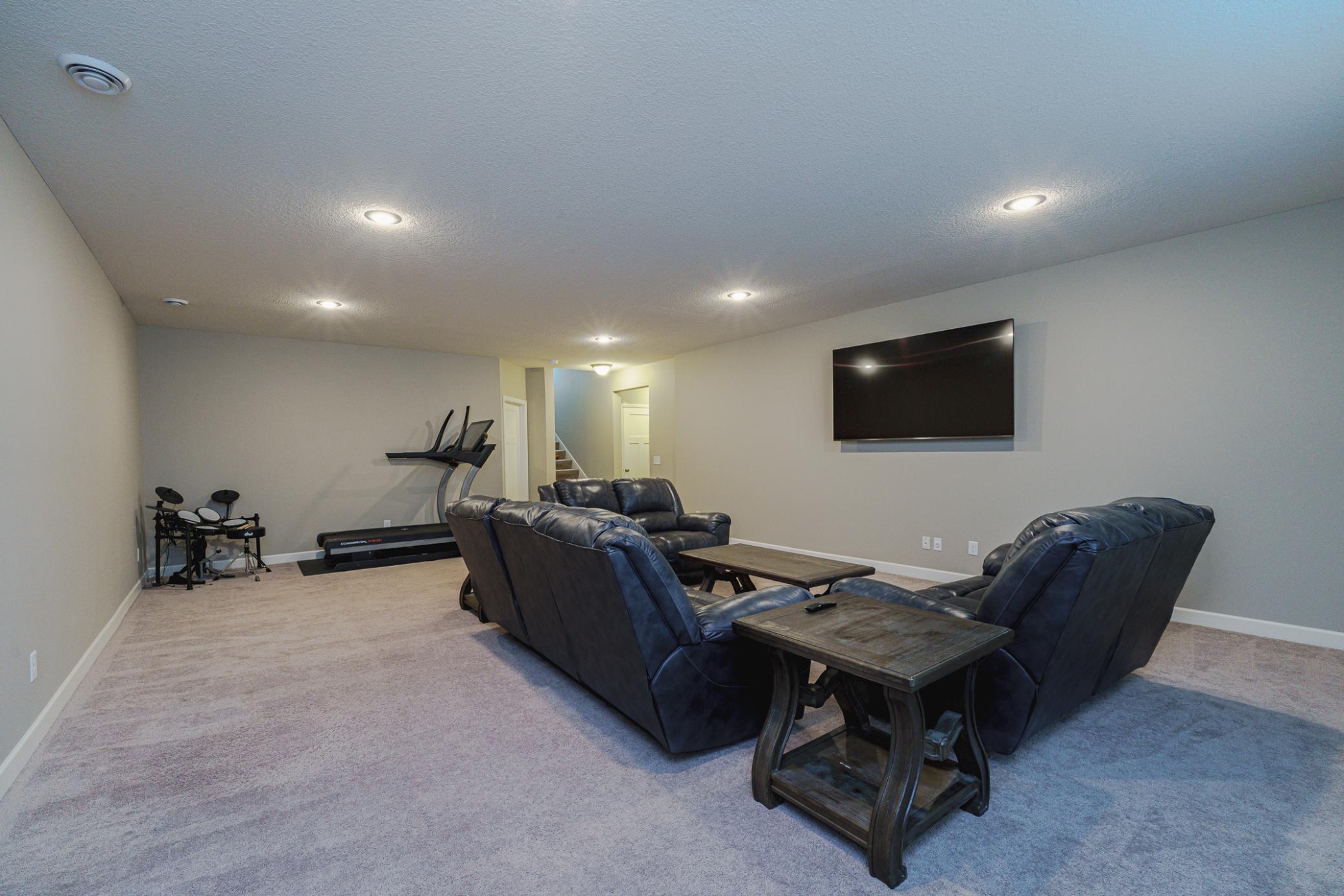 15224 Valley View Drive Property Photo 40