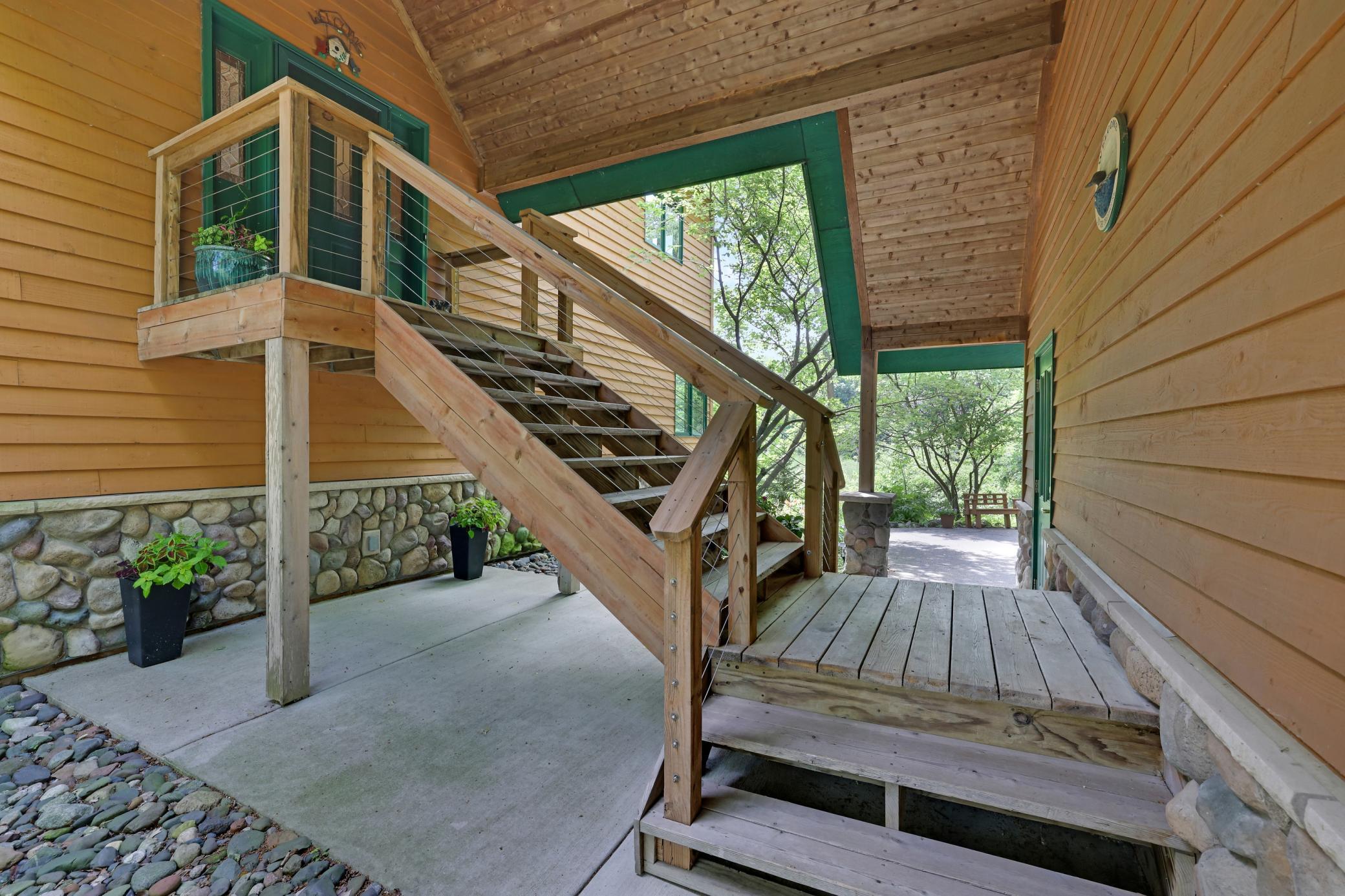 502 Shoreline Drive Property Photo 3