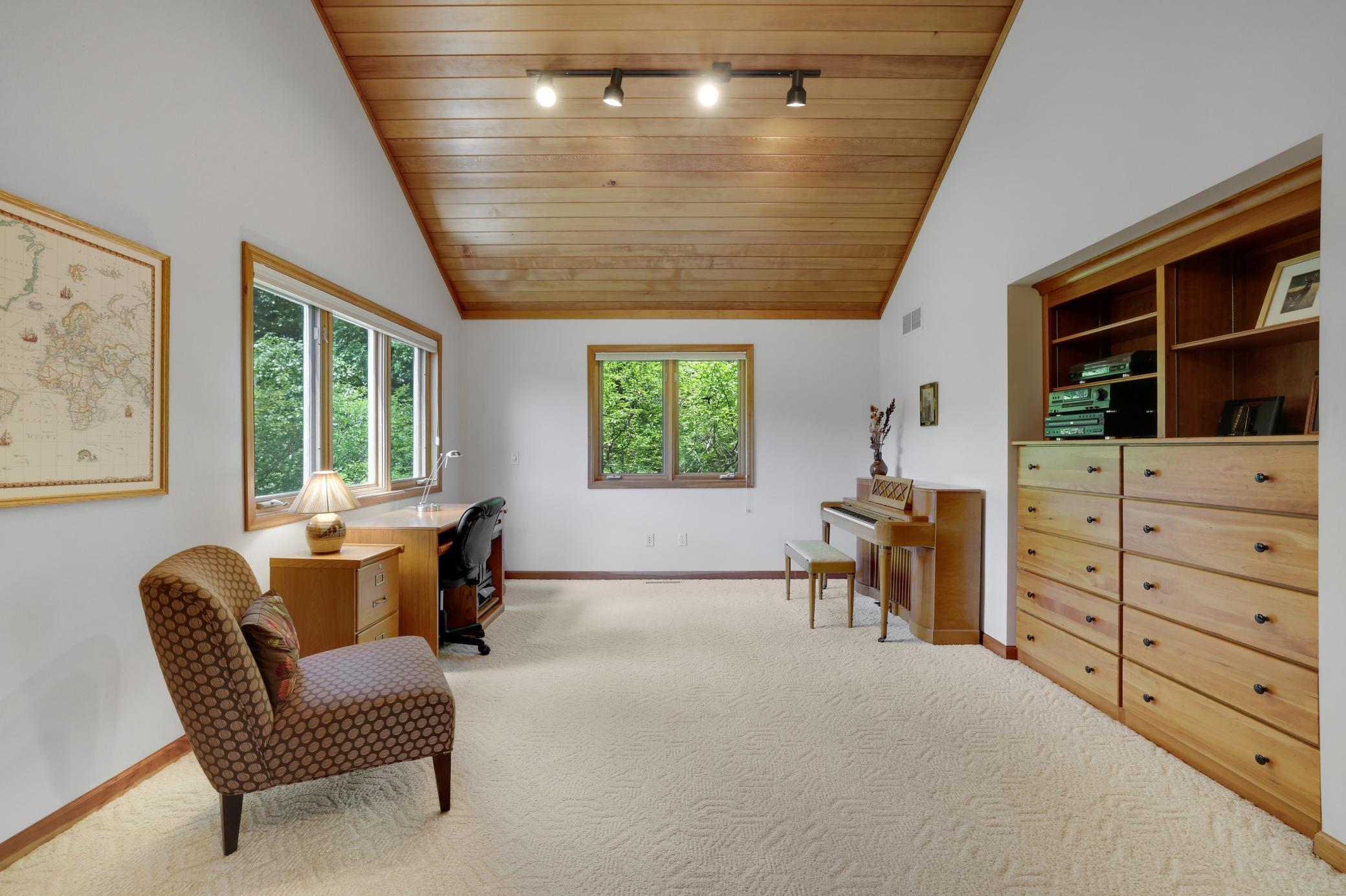 502 Shoreline Drive Property Photo 13