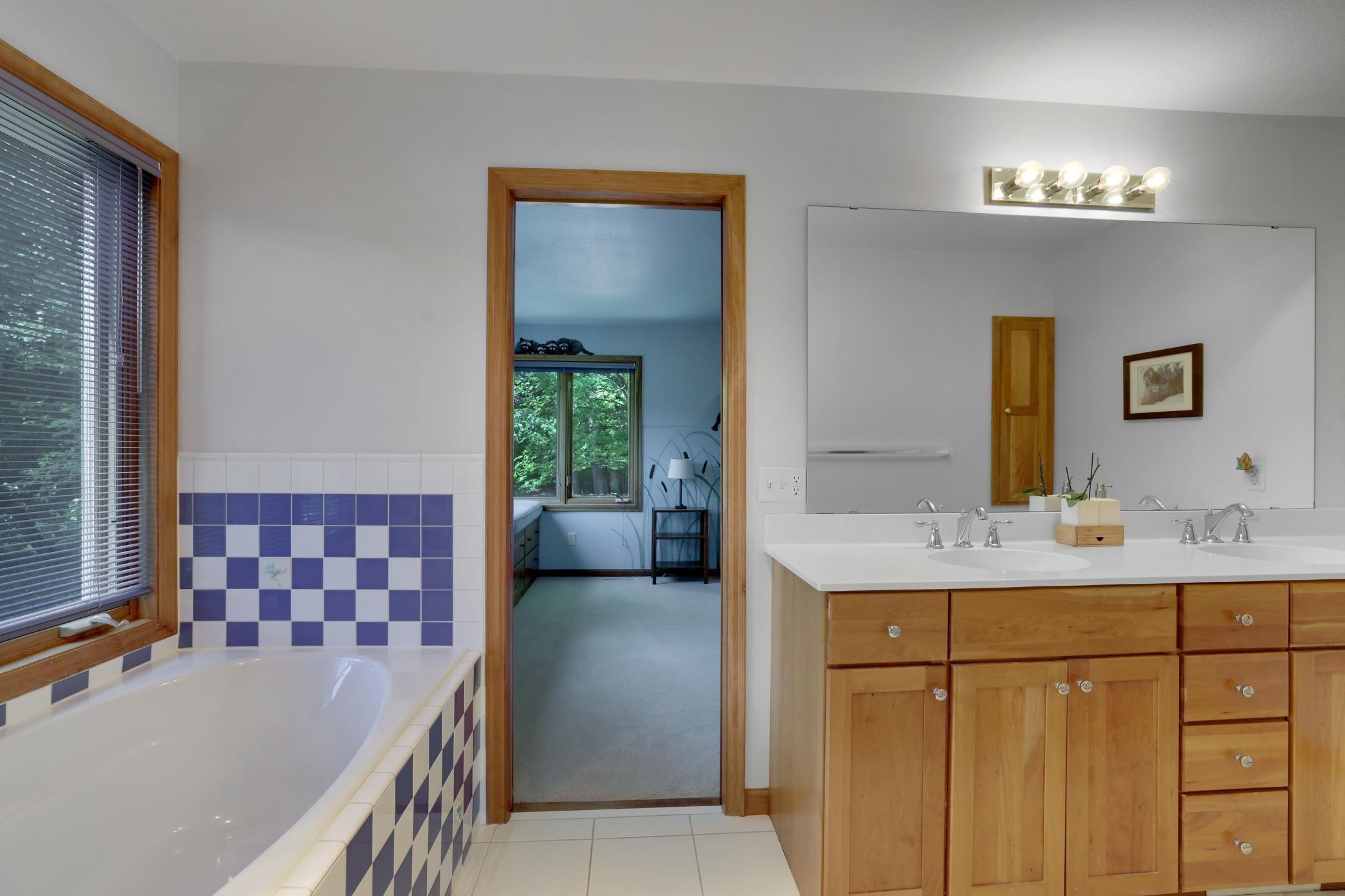 502 Shoreline Drive Property Photo 21