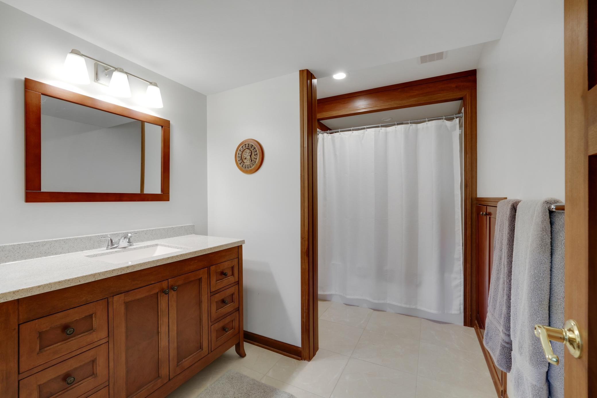502 Shoreline Drive Property Photo 27
