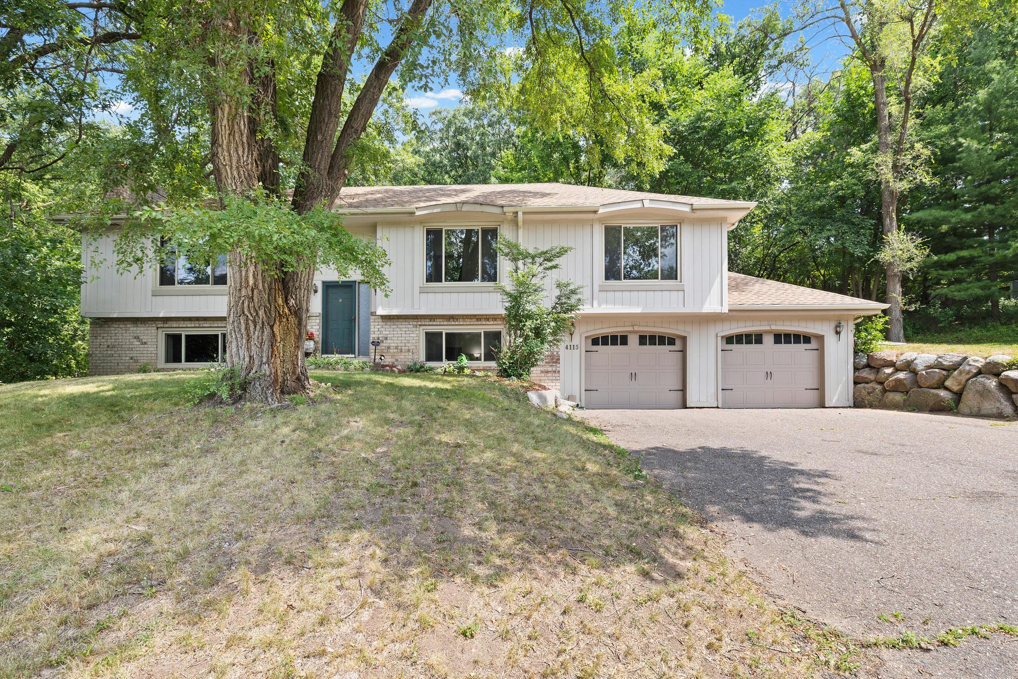 4115 Williston Road Property Photo 2