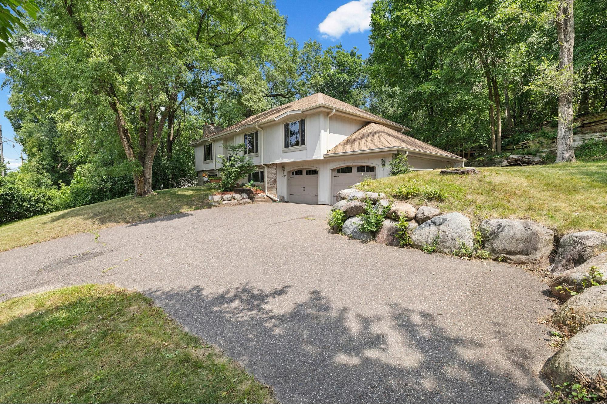 4115 Williston Road Property Photo 3