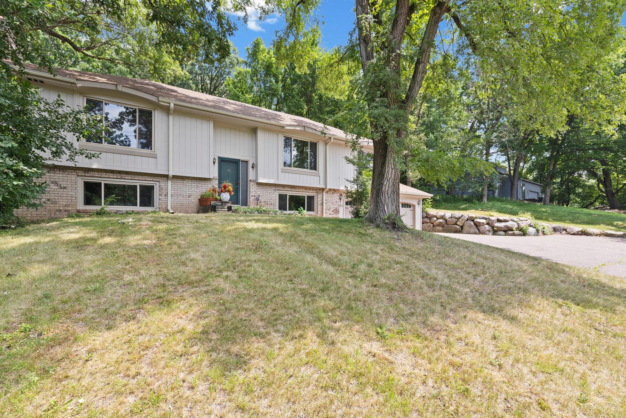 4115 Williston Road Property Photo 4