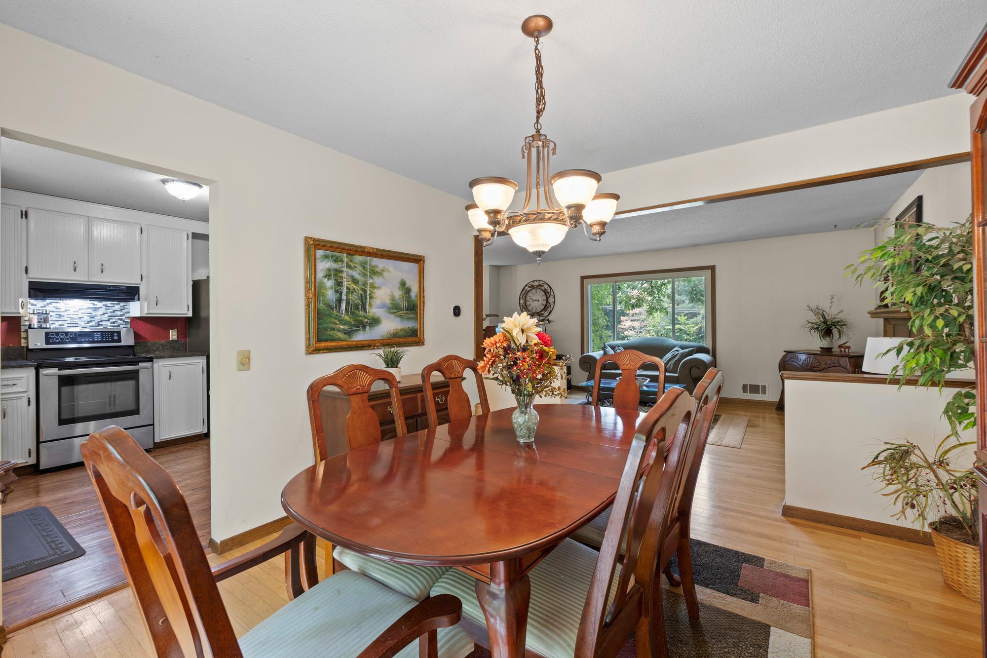 4115 Williston Road Property Photo 9