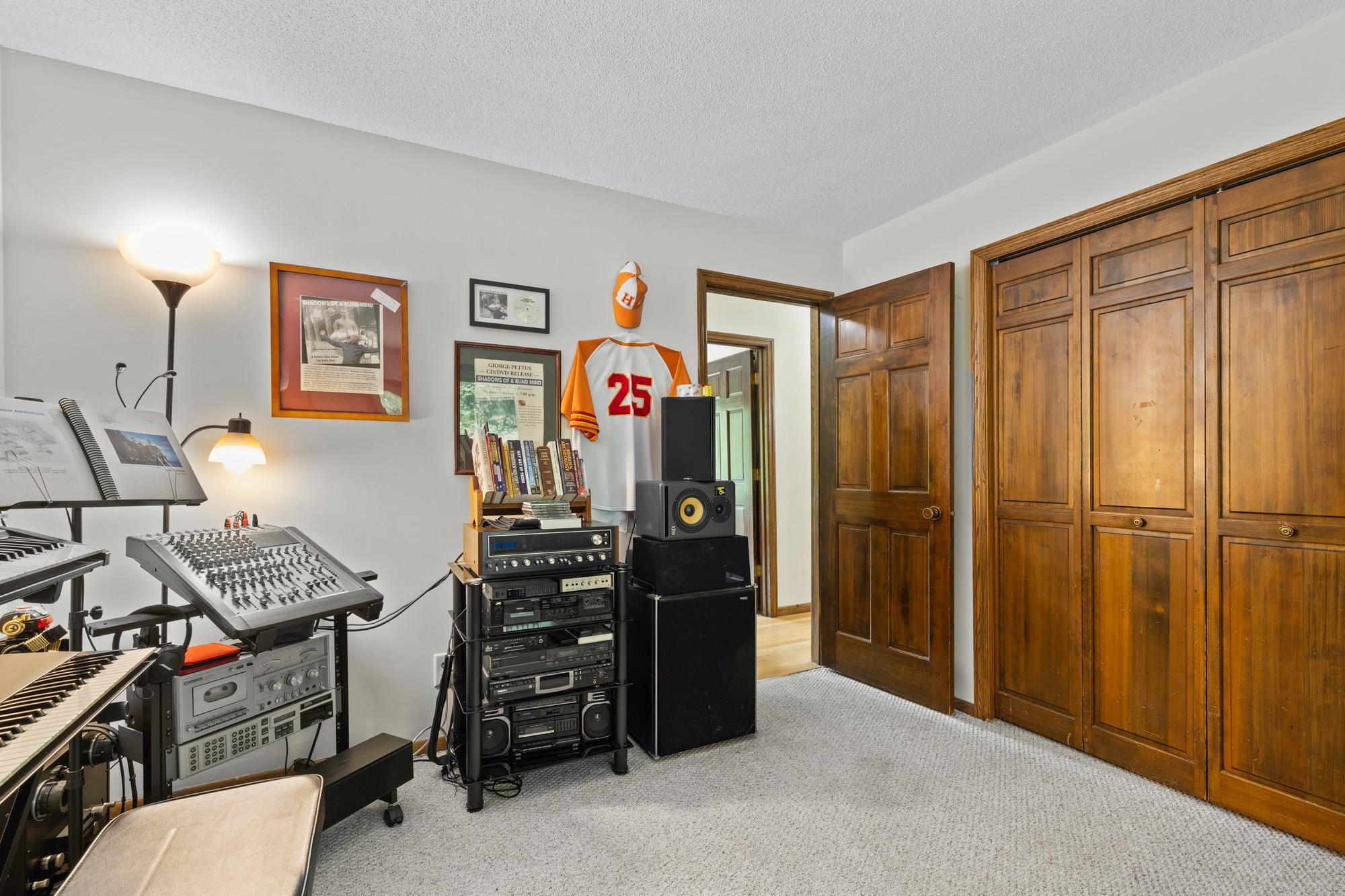 4115 Williston Road Property Photo 24