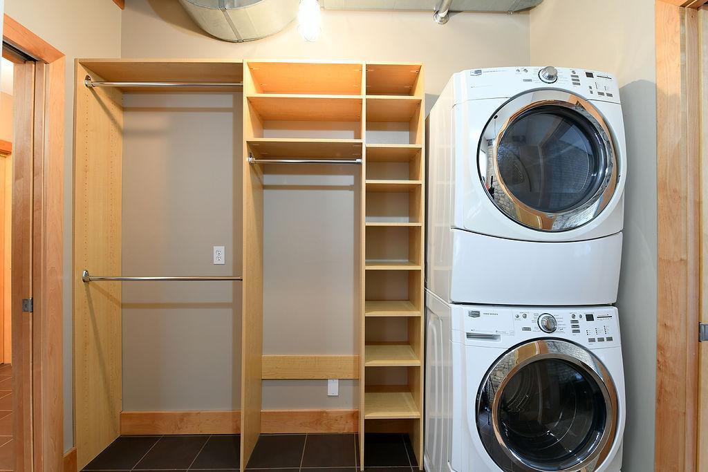 319 Broadway N 305 Property Photo 19