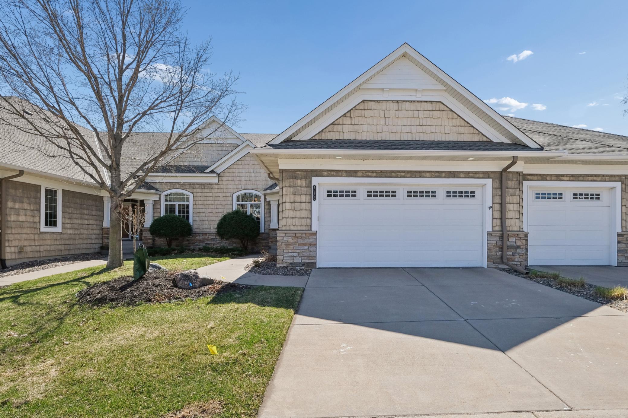10100 Indigo Drive Property Photo 1