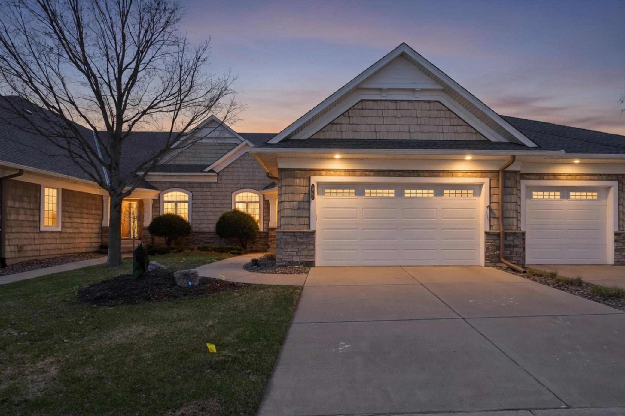 10100 Indigo Drive Property Photo 1