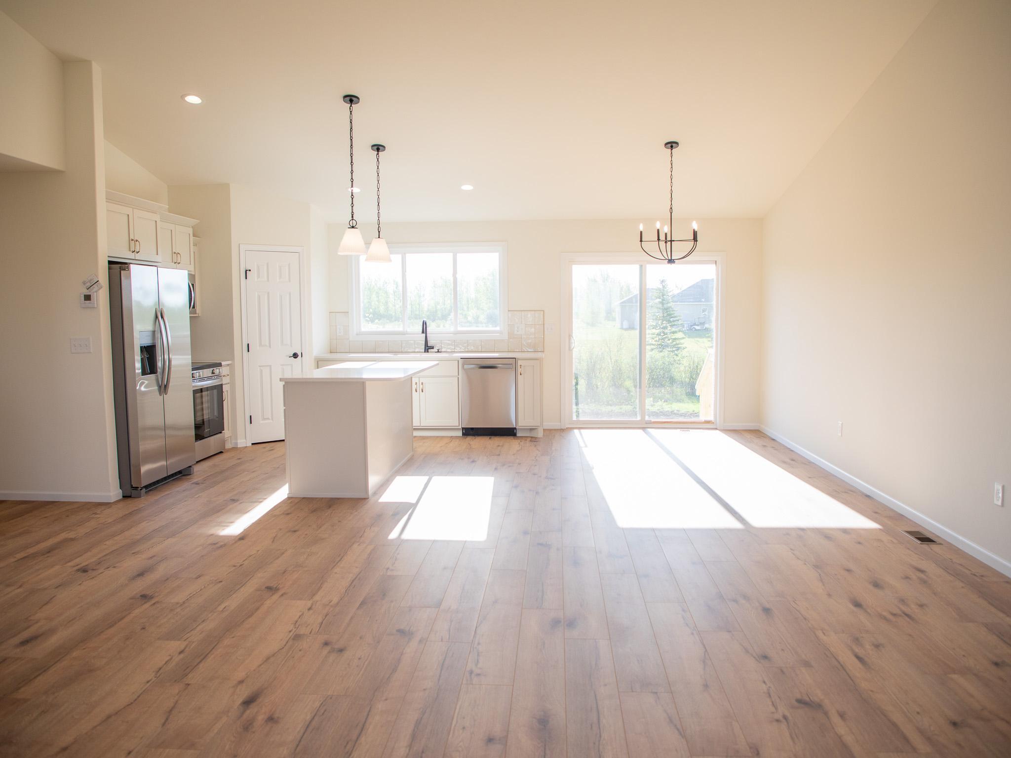 112 18 Street Se Property Photo 6